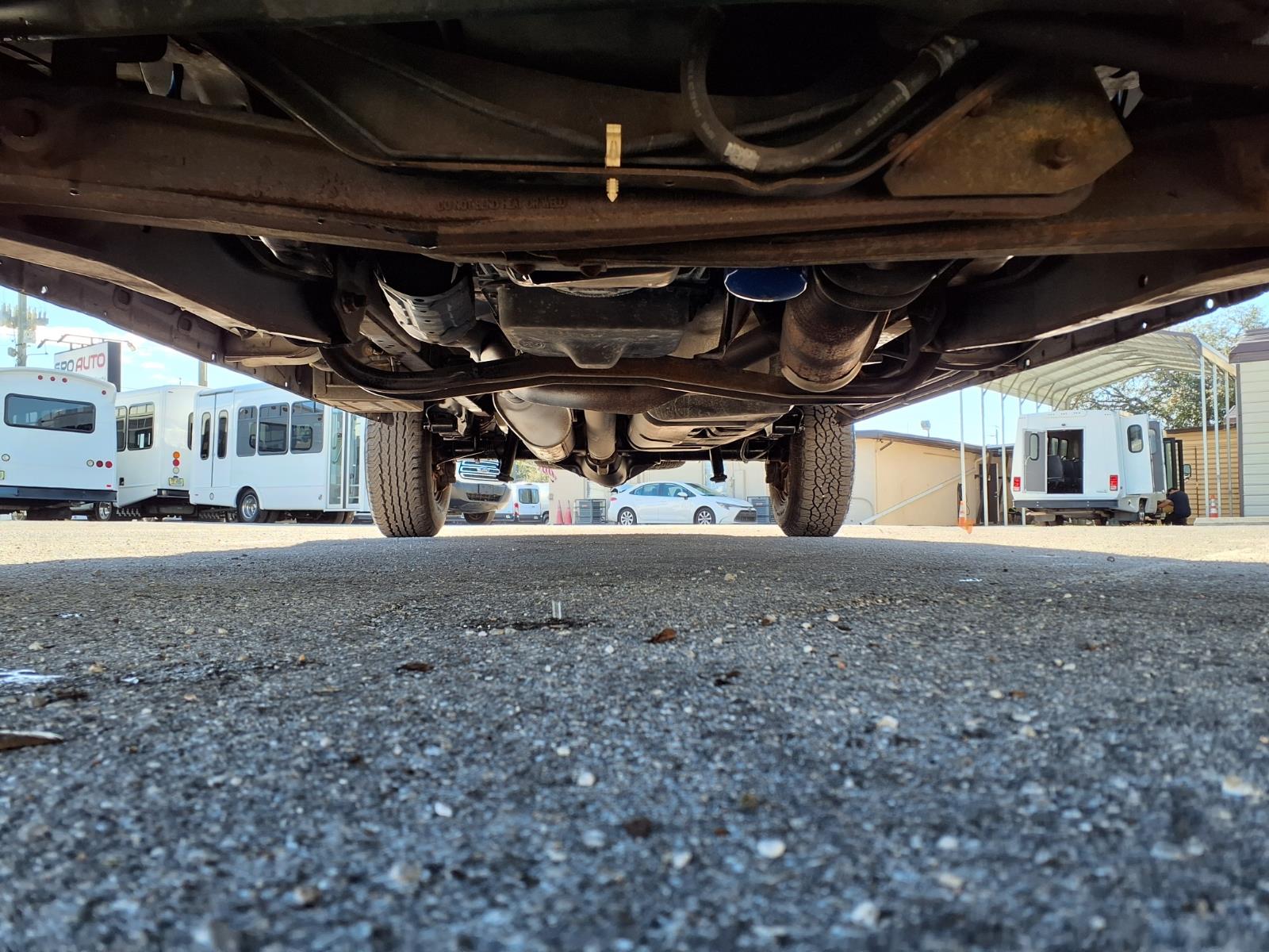 Used 2013 Ford E-250 - photo 29