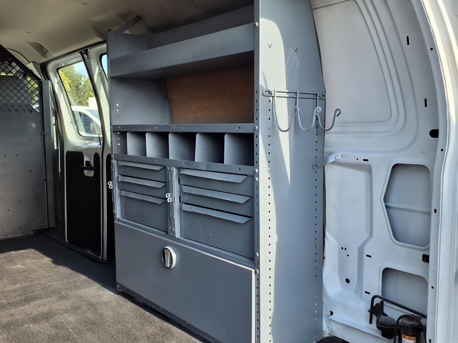 Used 2013 Ford E-250 - photo 21