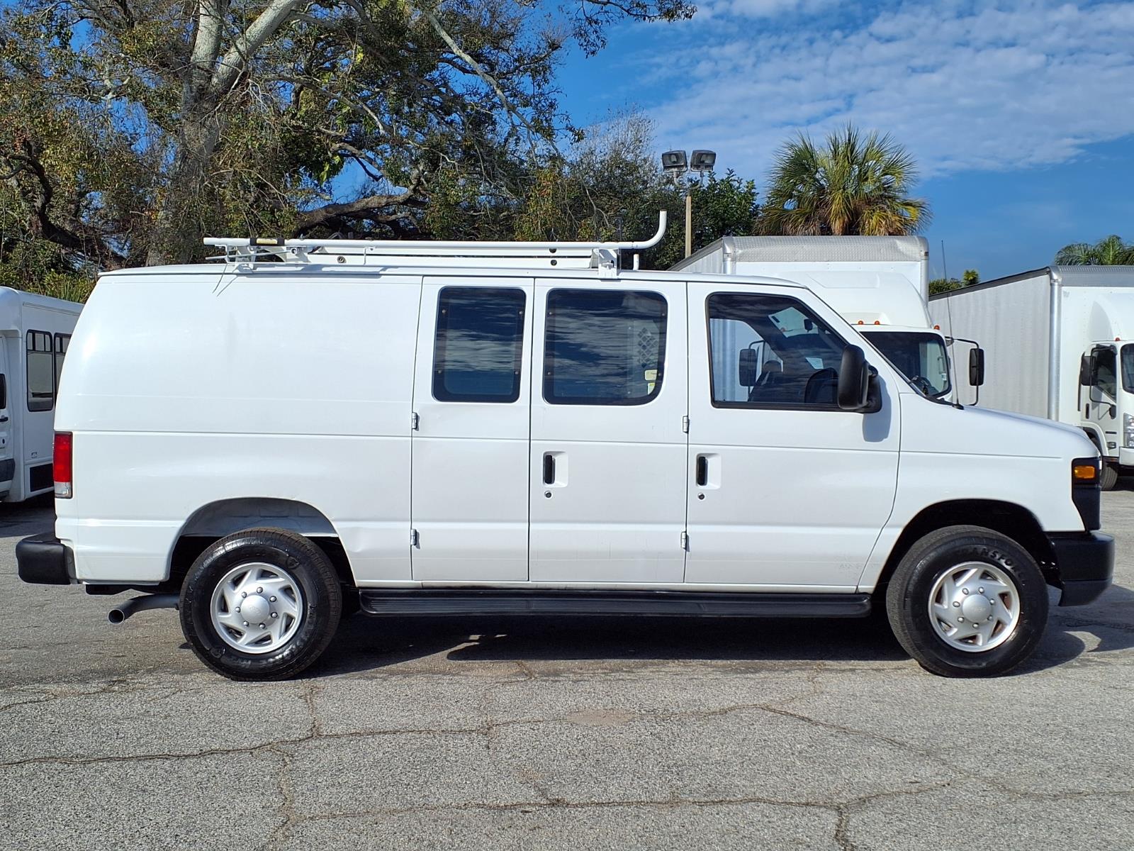 Used 2013 Ford E-250 - photo 6