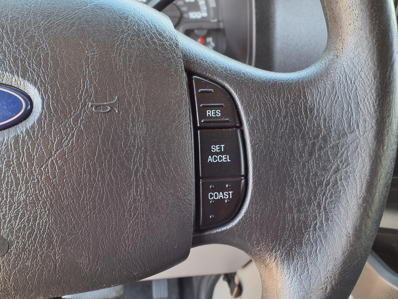 Used 2013 Ford E-250 - photo 32