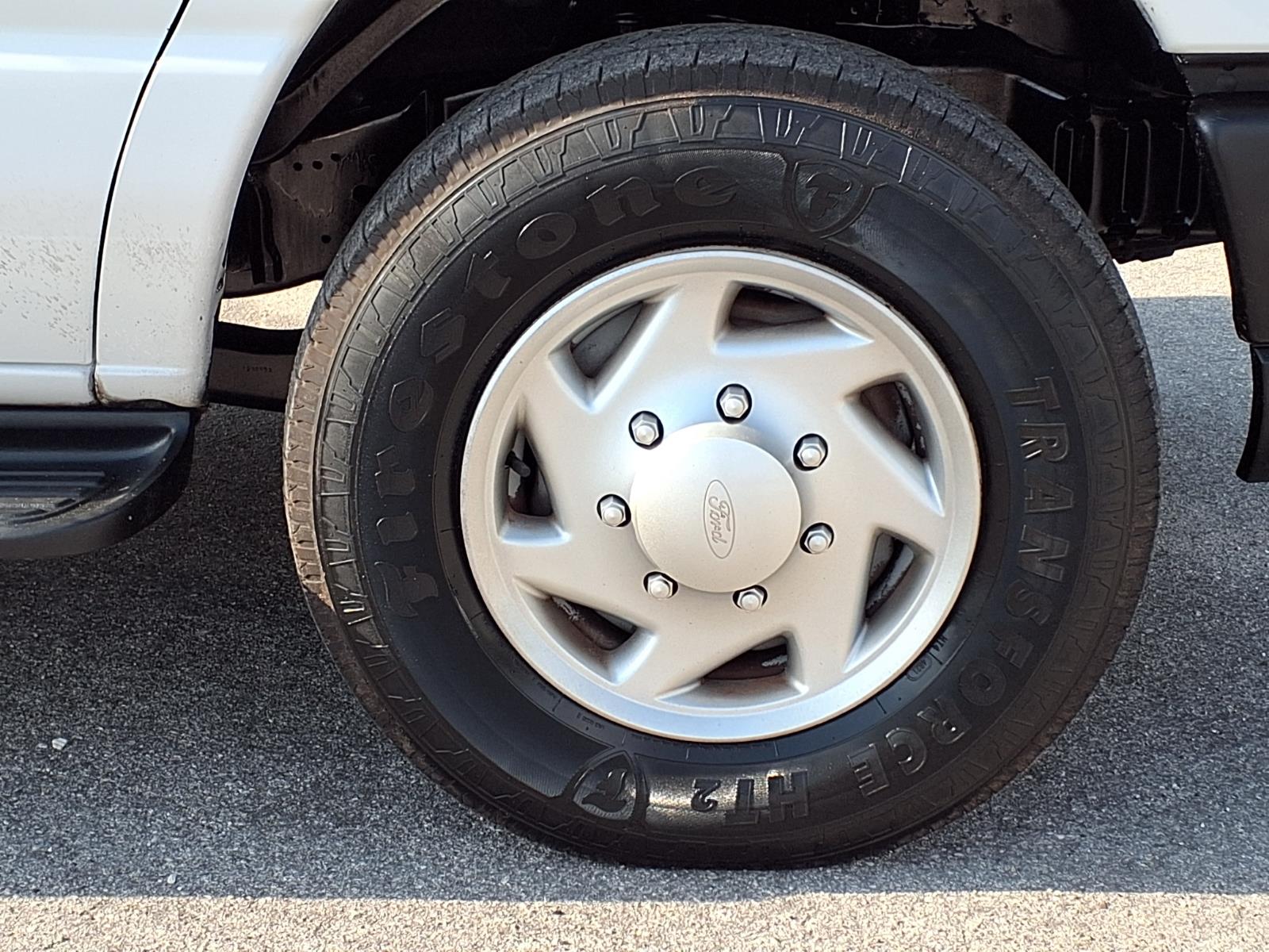 Used 2013 Ford E-250 - photo 35