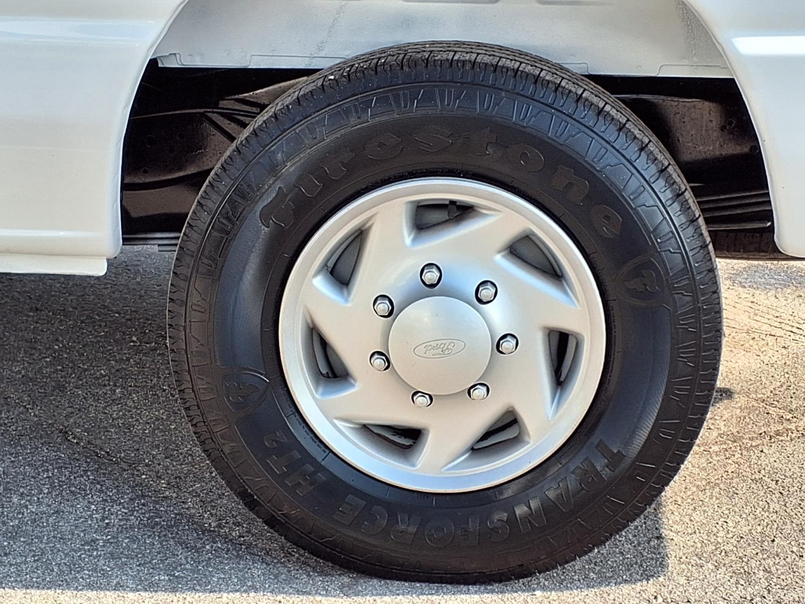 Used 2013 Ford E-250 - photo 39