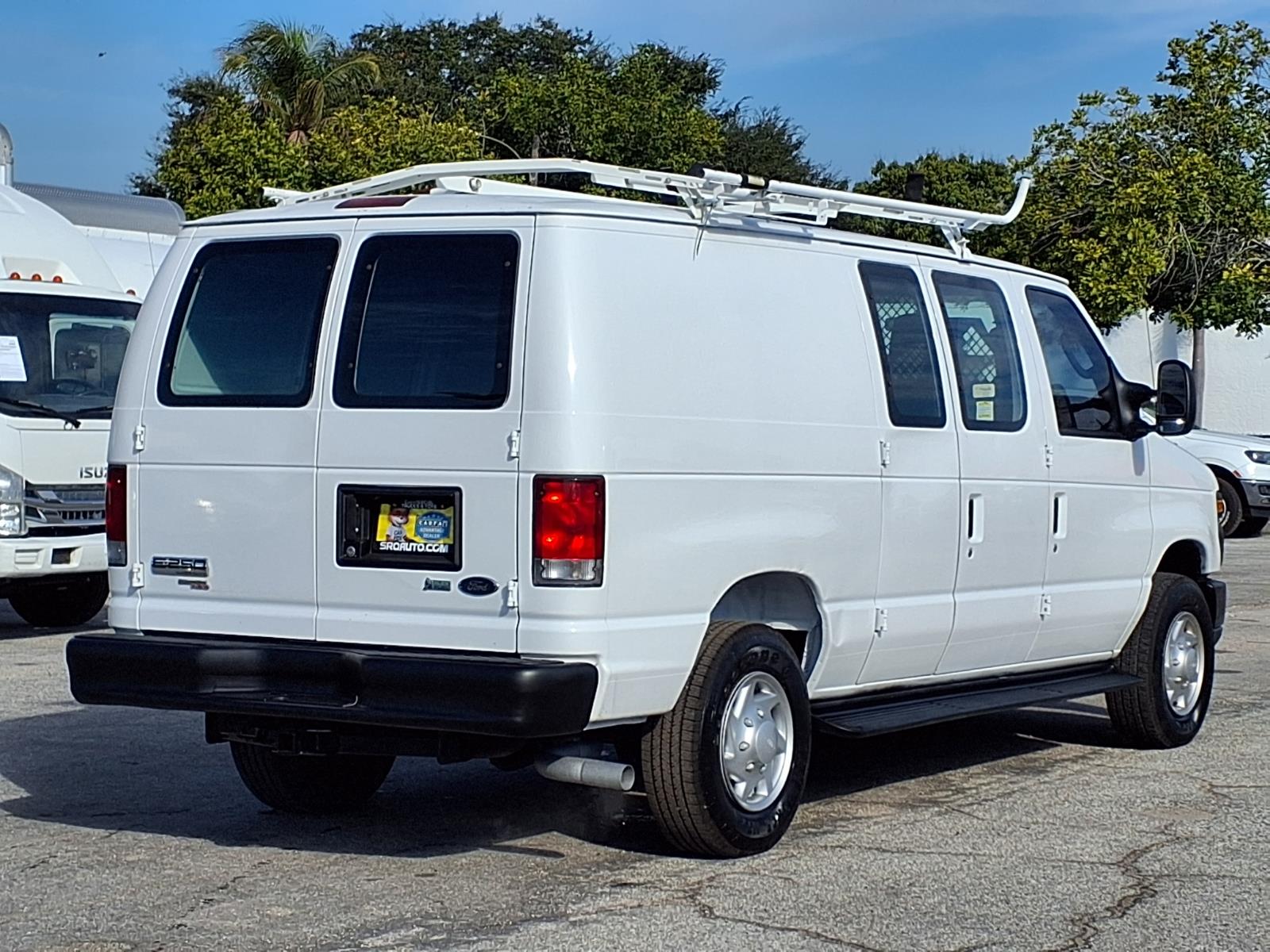 Used 2013 Ford E-250 - photo 2