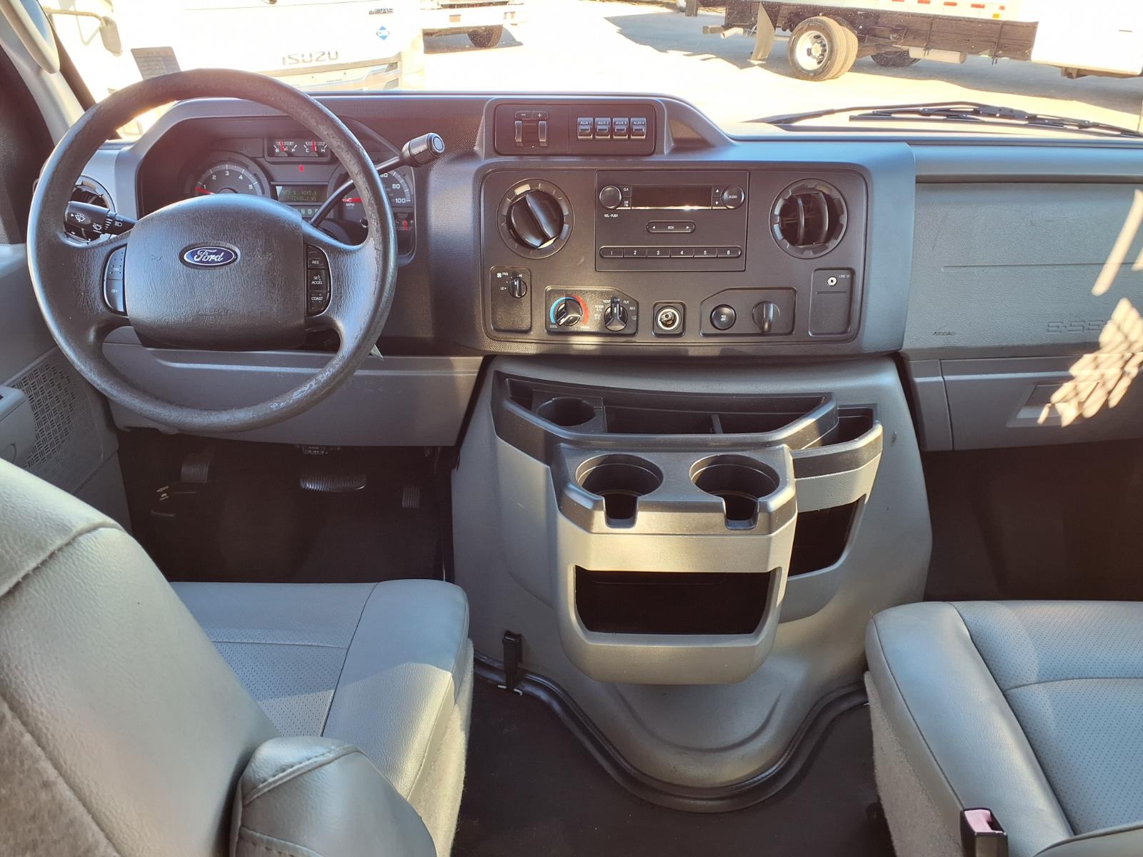 Used 2012 Ford E-250 - photo 13