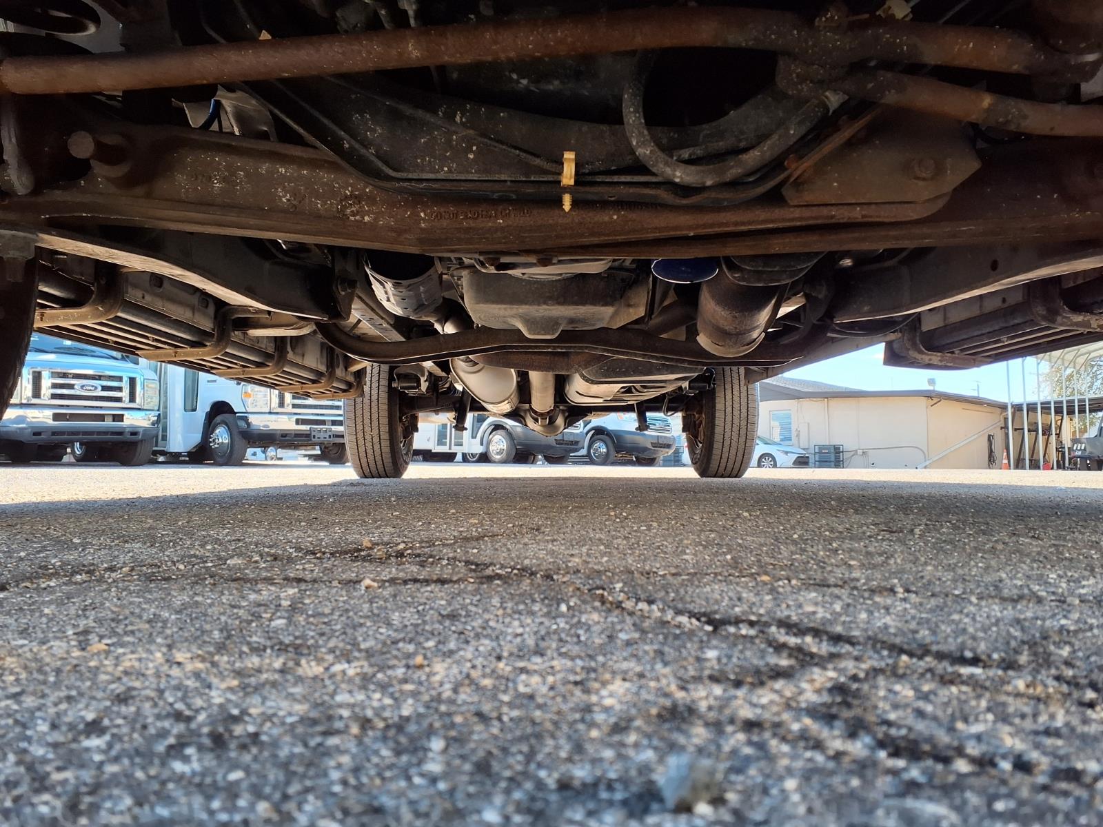 Used 2012 Ford E-250 - photo 30