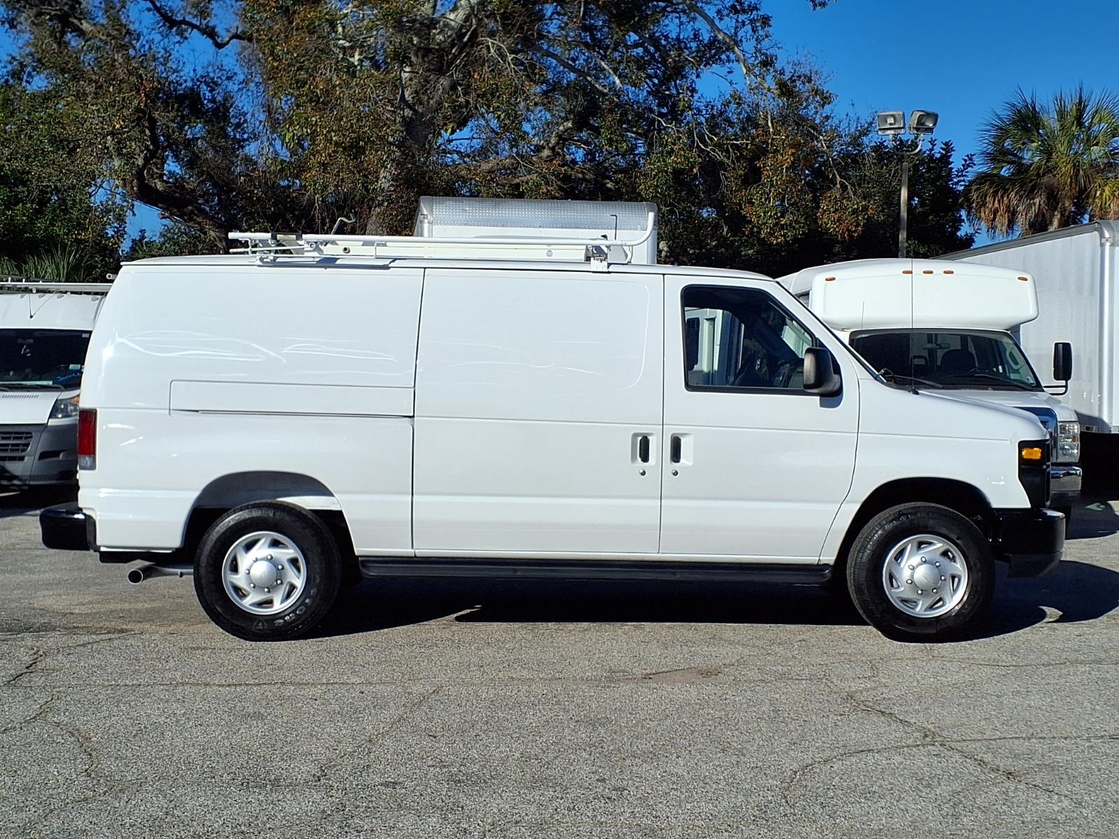 Used 2012 Ford E-250 - photo 6