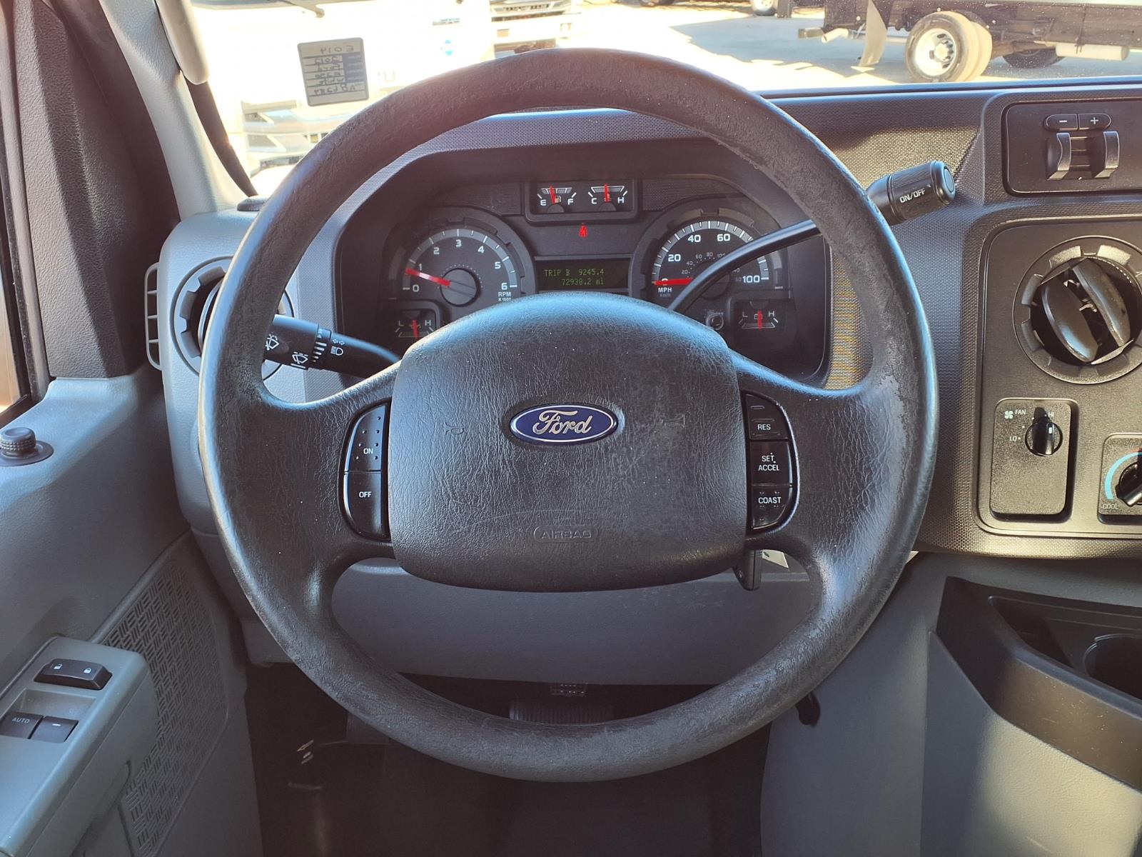 Used 2012 Ford E-250 - photo 34