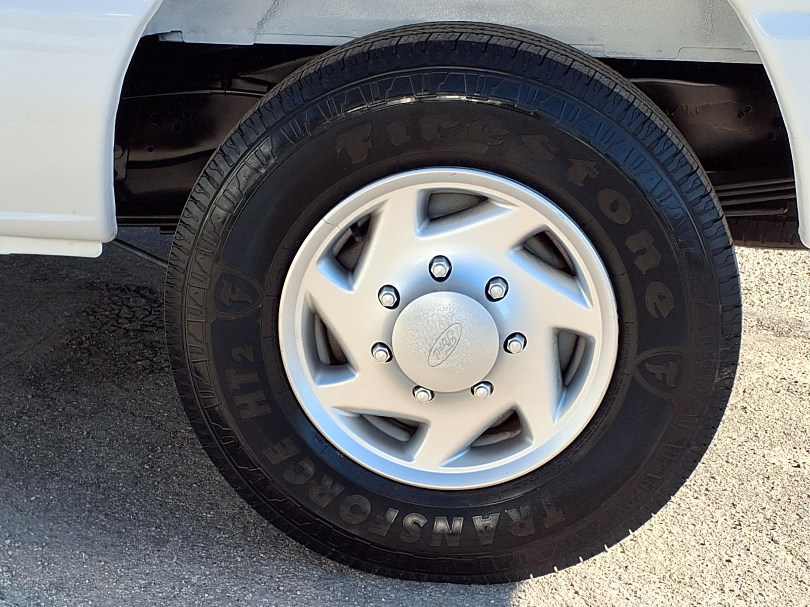 Used 2012 Ford E-250 - photo 42