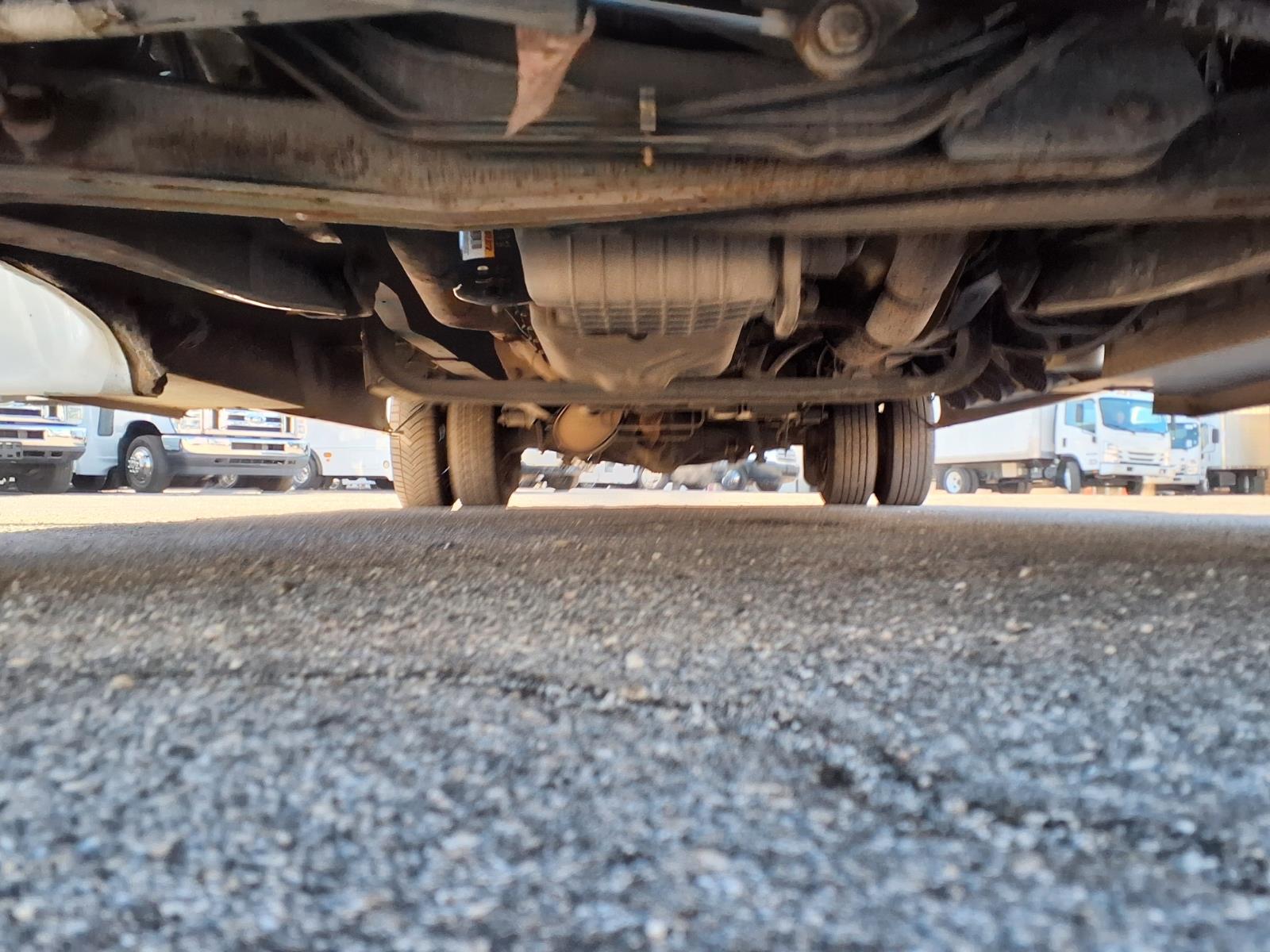 Used 2022 Ford E-450 - photo 31