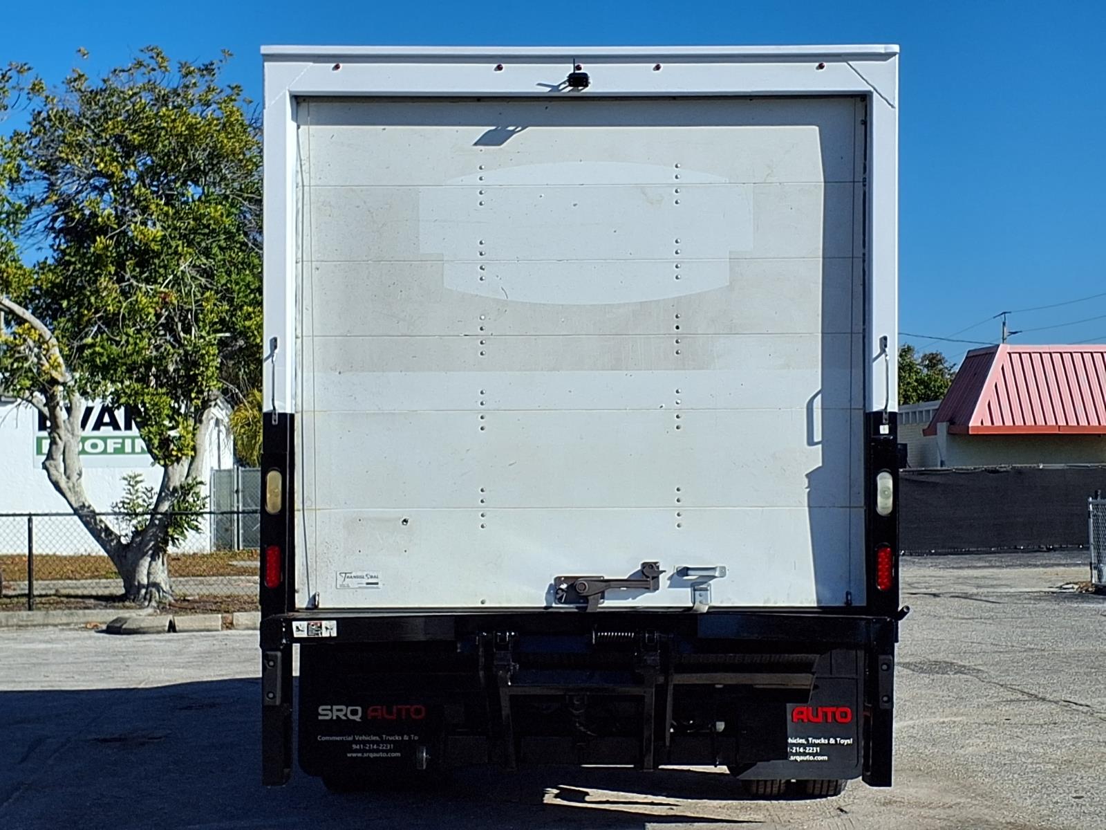 Used 2017 Ford E-450 - photo 7