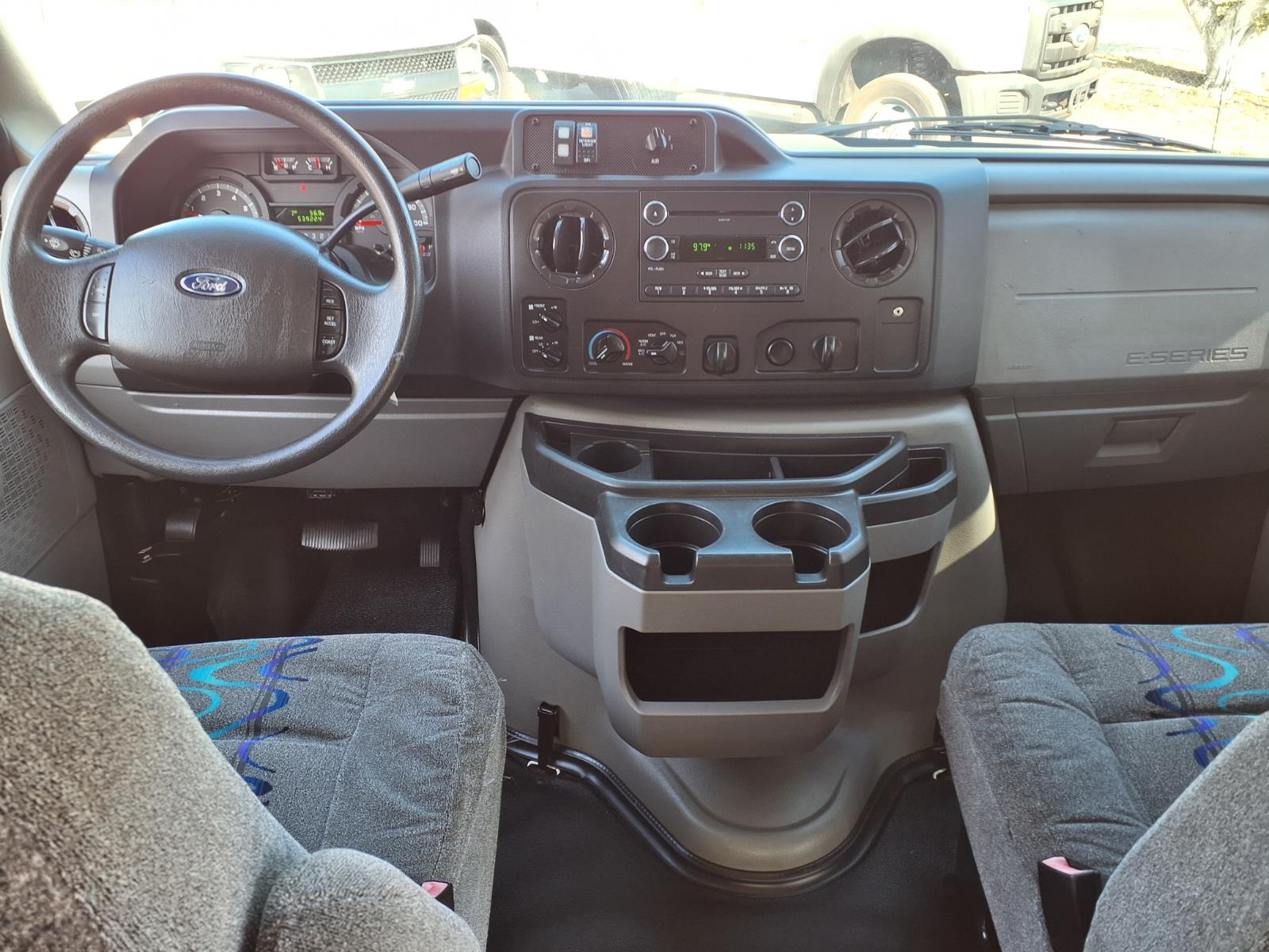Used 2016 Ford E-350 - photo 12