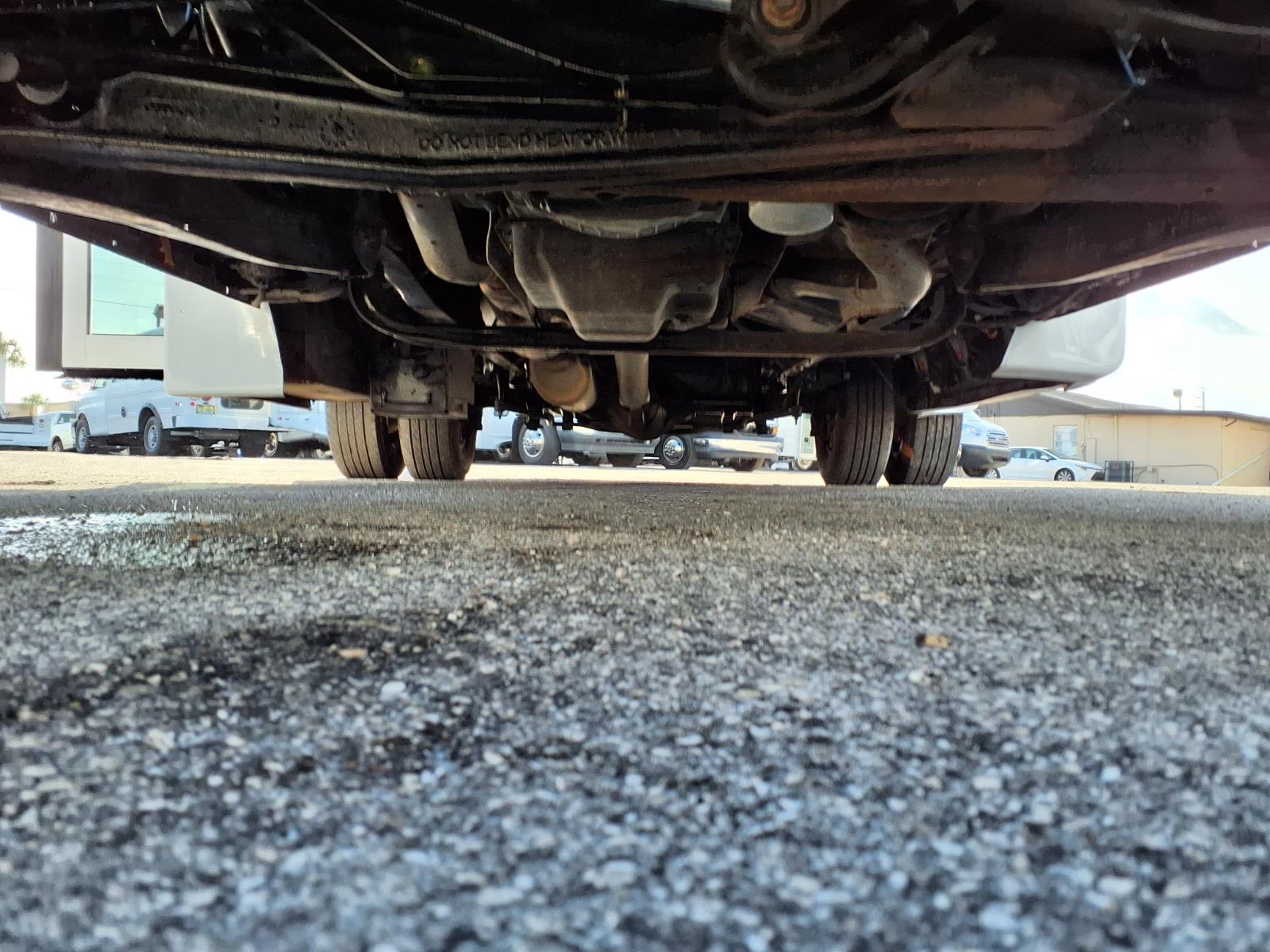 Used 2016 Ford E-350 - photo 28