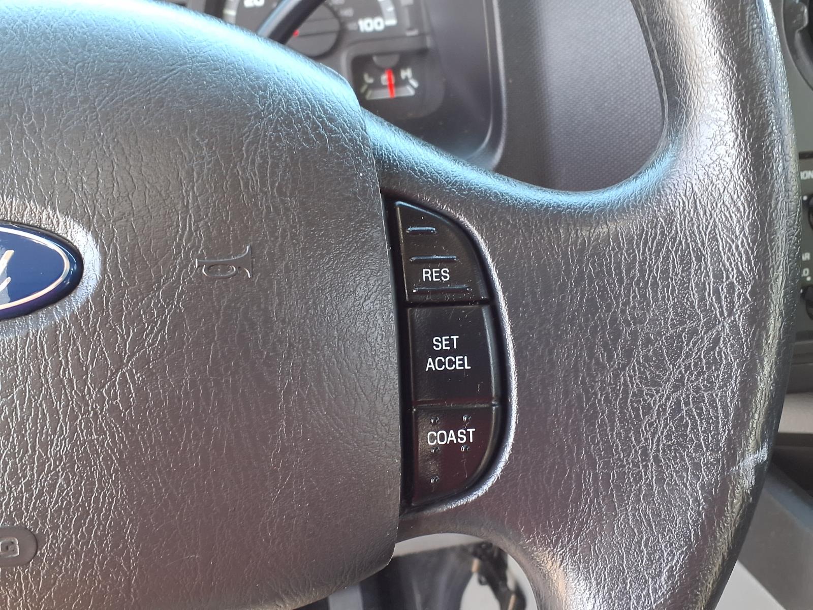 Used 2016 Ford E-350 - photo 31