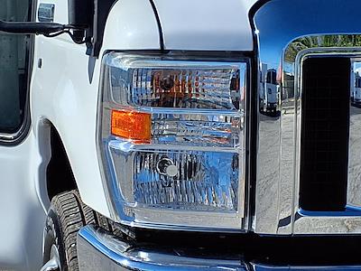 Used 2021 Ford E-350 - photo 1