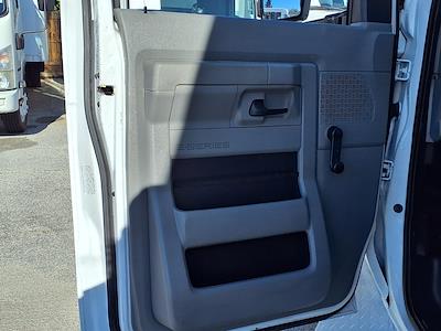 Used 2017 Ford E-450 - photo 1