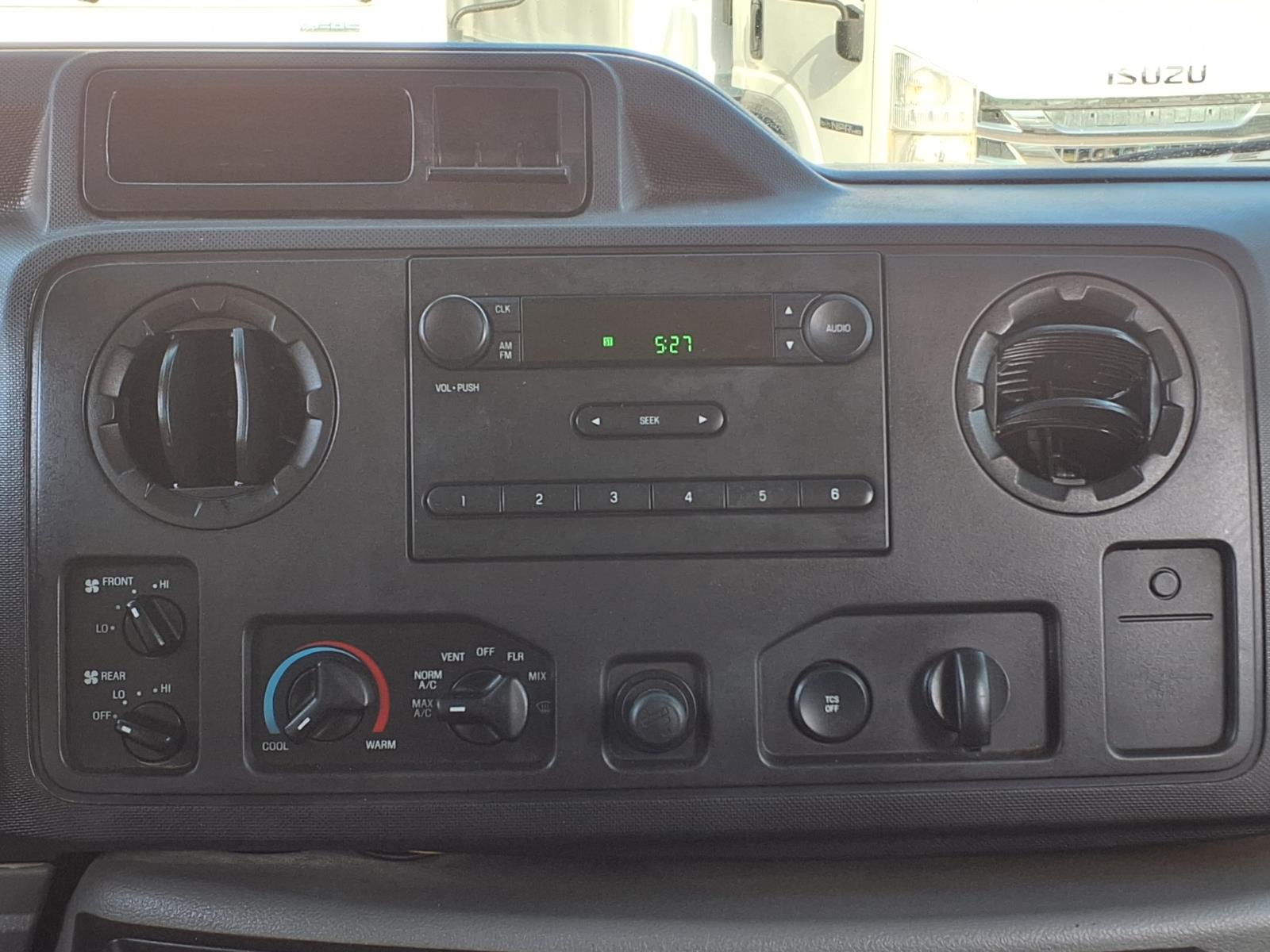 Used 2011 Ford E-350 - photo 13