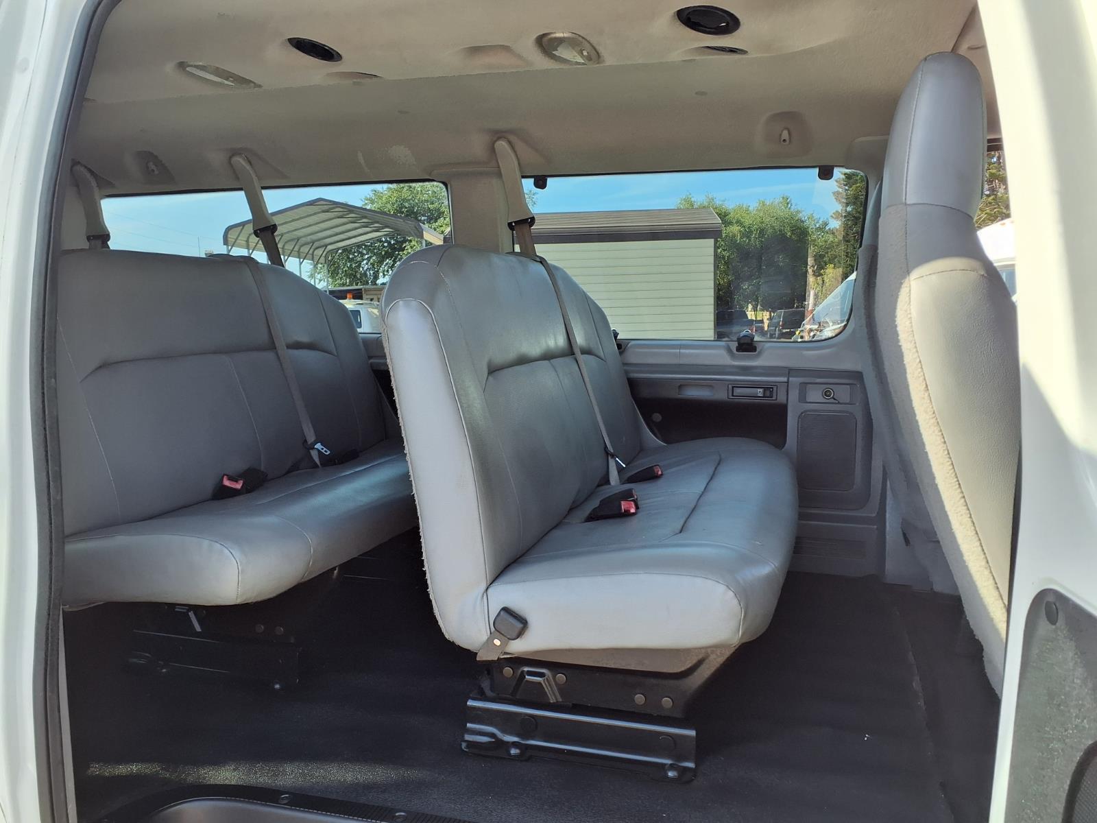 Used 2011 Ford E-350 - photo 18