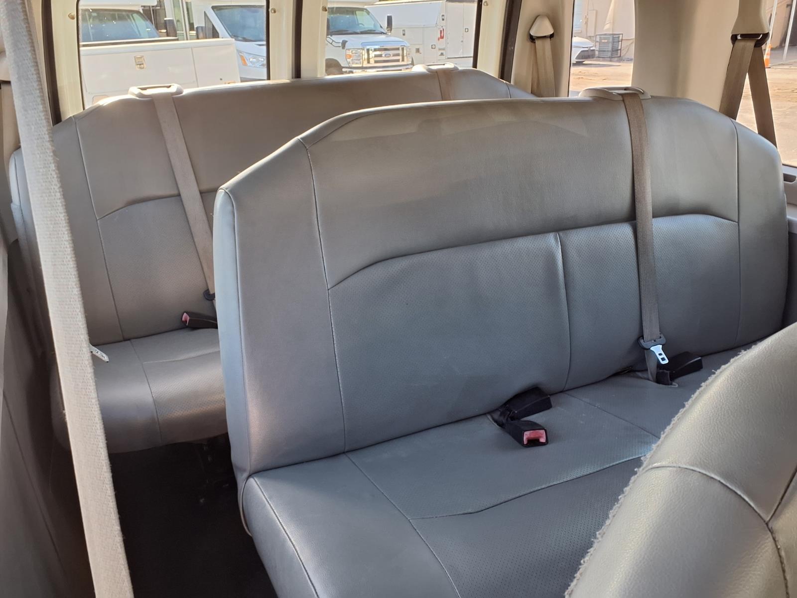 Used 2011 Ford E-350 - photo 20