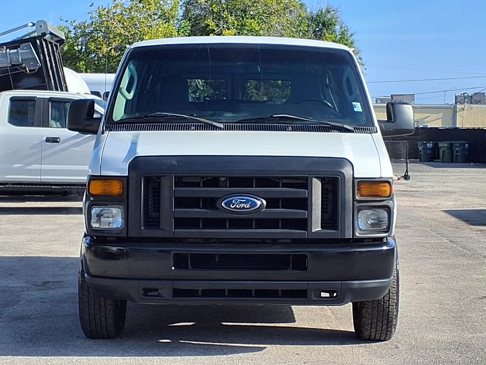 Used 2011 Ford E-350 - photo 11