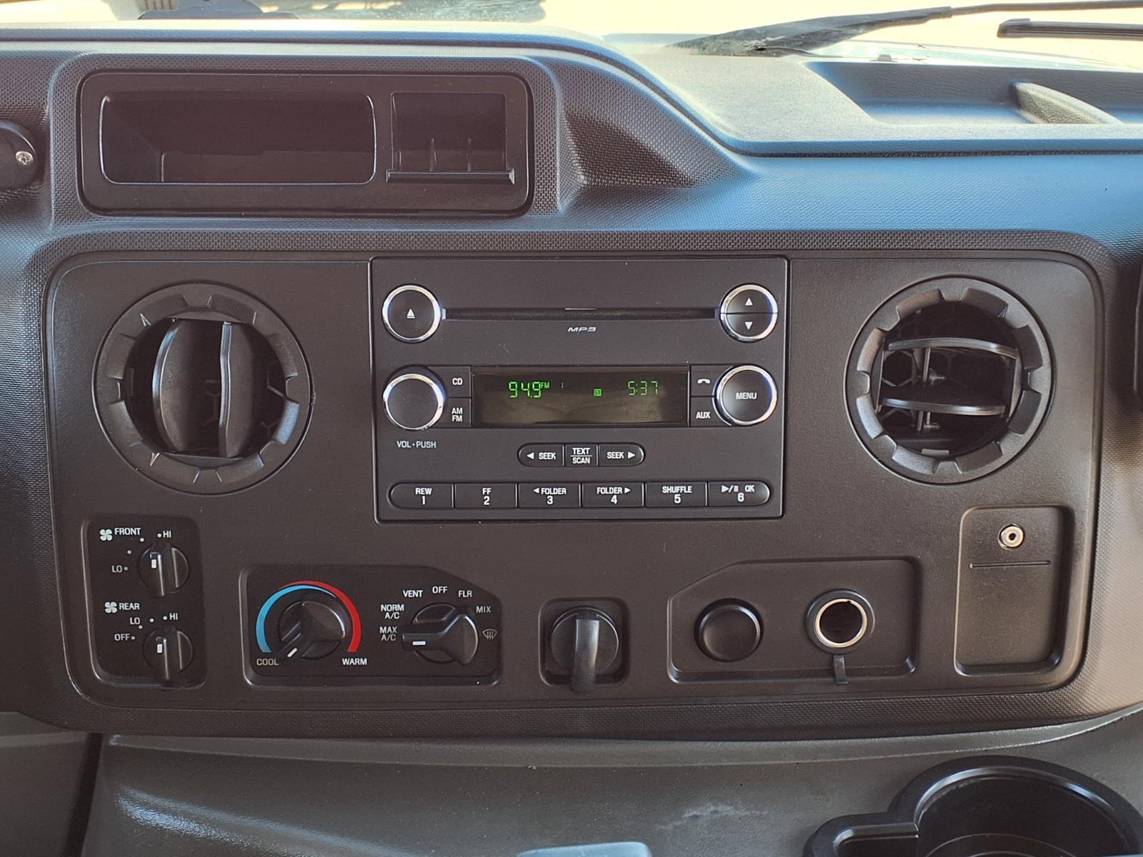 Used 2016 Ford E-350 Shuttle Bus - photo 25