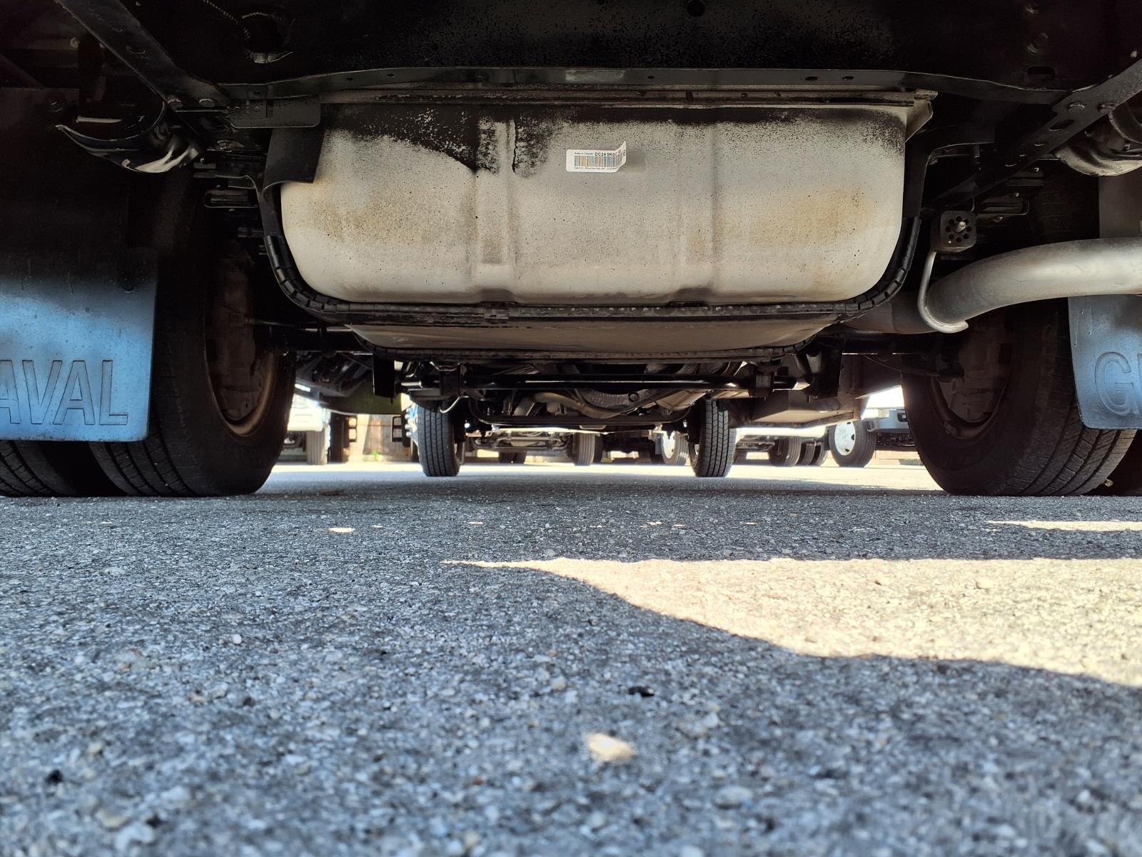 Used 2016 Ford E-350 Shuttle Bus - photo 29