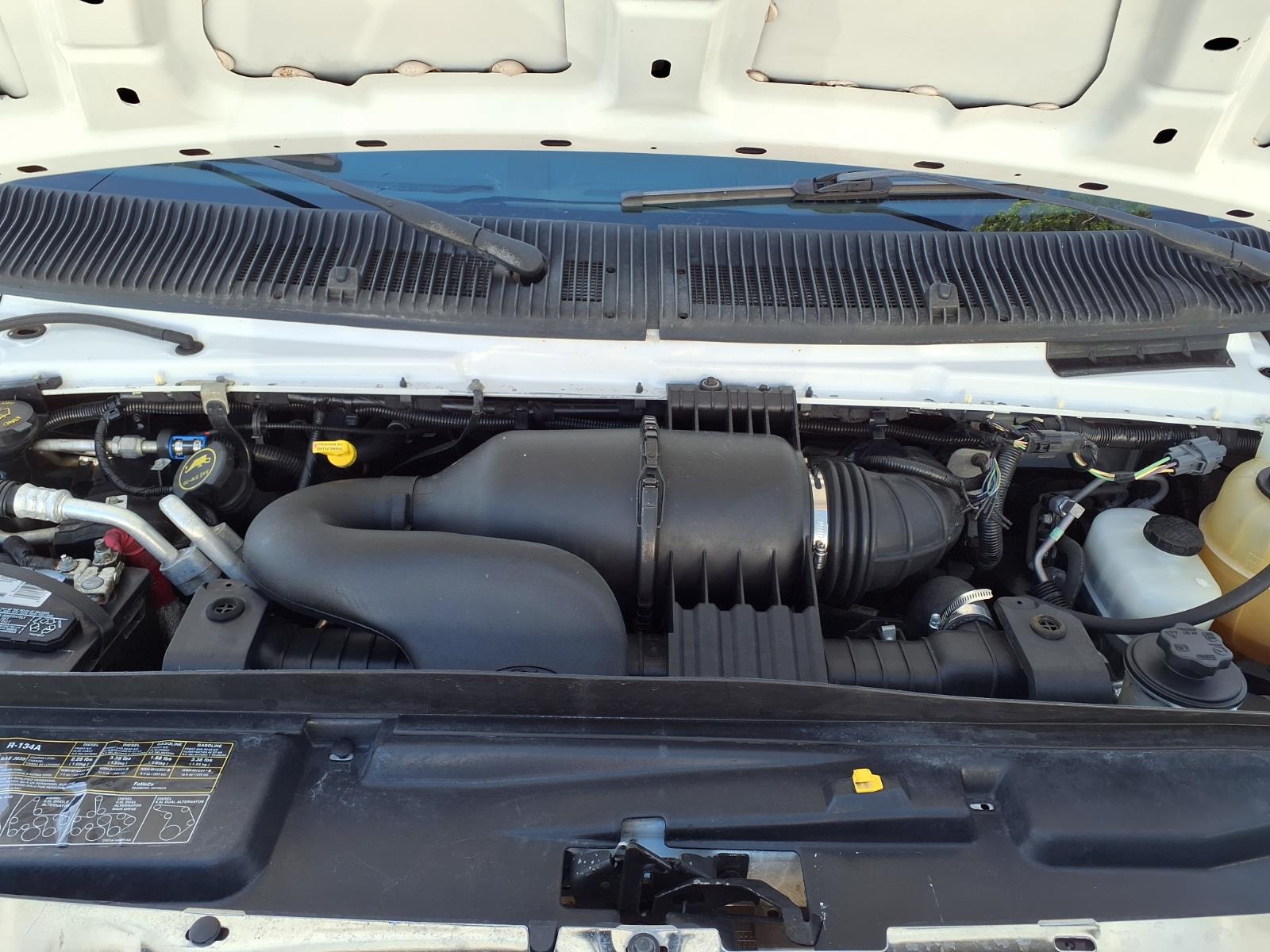 Used 2016 Ford E-350 Shuttle Bus - photo 30
