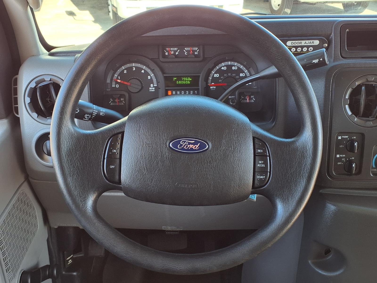 Used 2016 Ford E-350 Shuttle Bus - photo 34