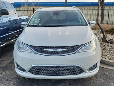 Used 2020 Chrysler Pacifica Limited Minivan for sale #LR251209U - photo 2