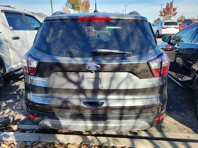 Used 2017 Ford Escape SE for sale #MM425132V - photo 2