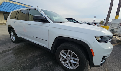 Used 2023 Jeep Grand Cherokee L Laredo for sale #P8886132U - photo 1