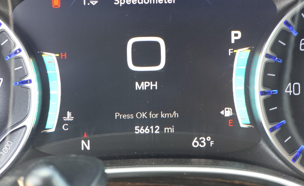 Used 2023 Chrysler Pacifica - photo 7