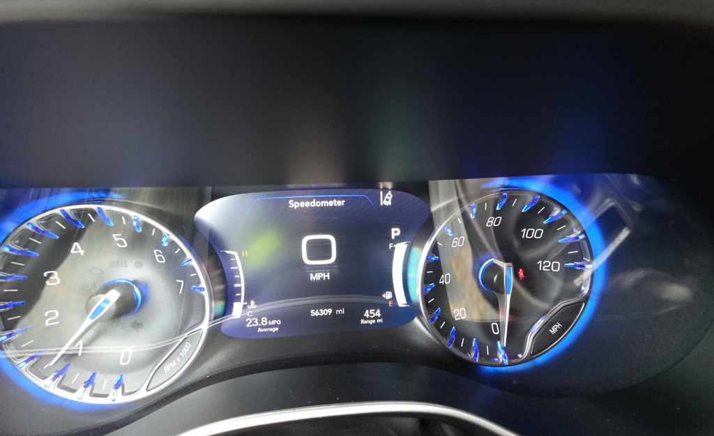 Used 2023 Chrysler Pacifica - photo 7