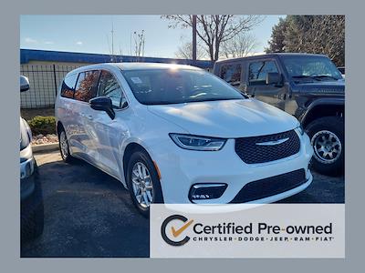 Used 2024 Chrysler Pacifica Touring L Minivan for sale #RR118831U - photo 1