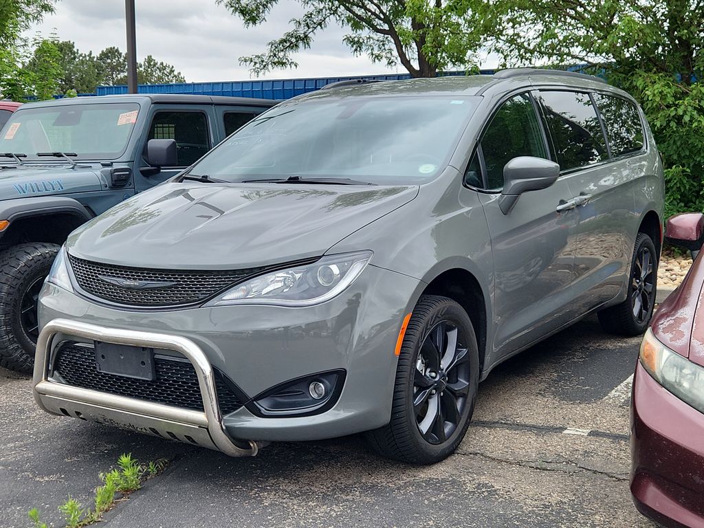 Used 2020 Chrysler Pacifica - photo 5