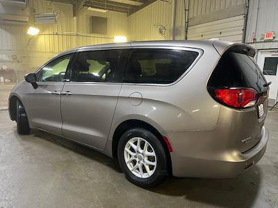 2017 Chrysler Pacifica FWD Minivan for sale #HR778835 - photo 2