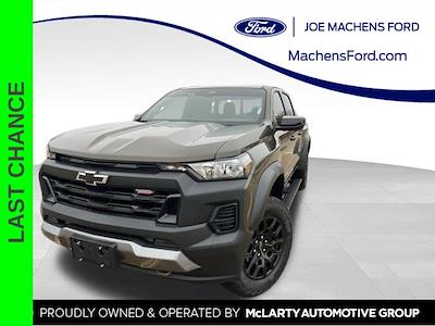 Used 2024 Chevrolet Colorado Trail Boss Crew Cab for sale #R1152914 - photo 1