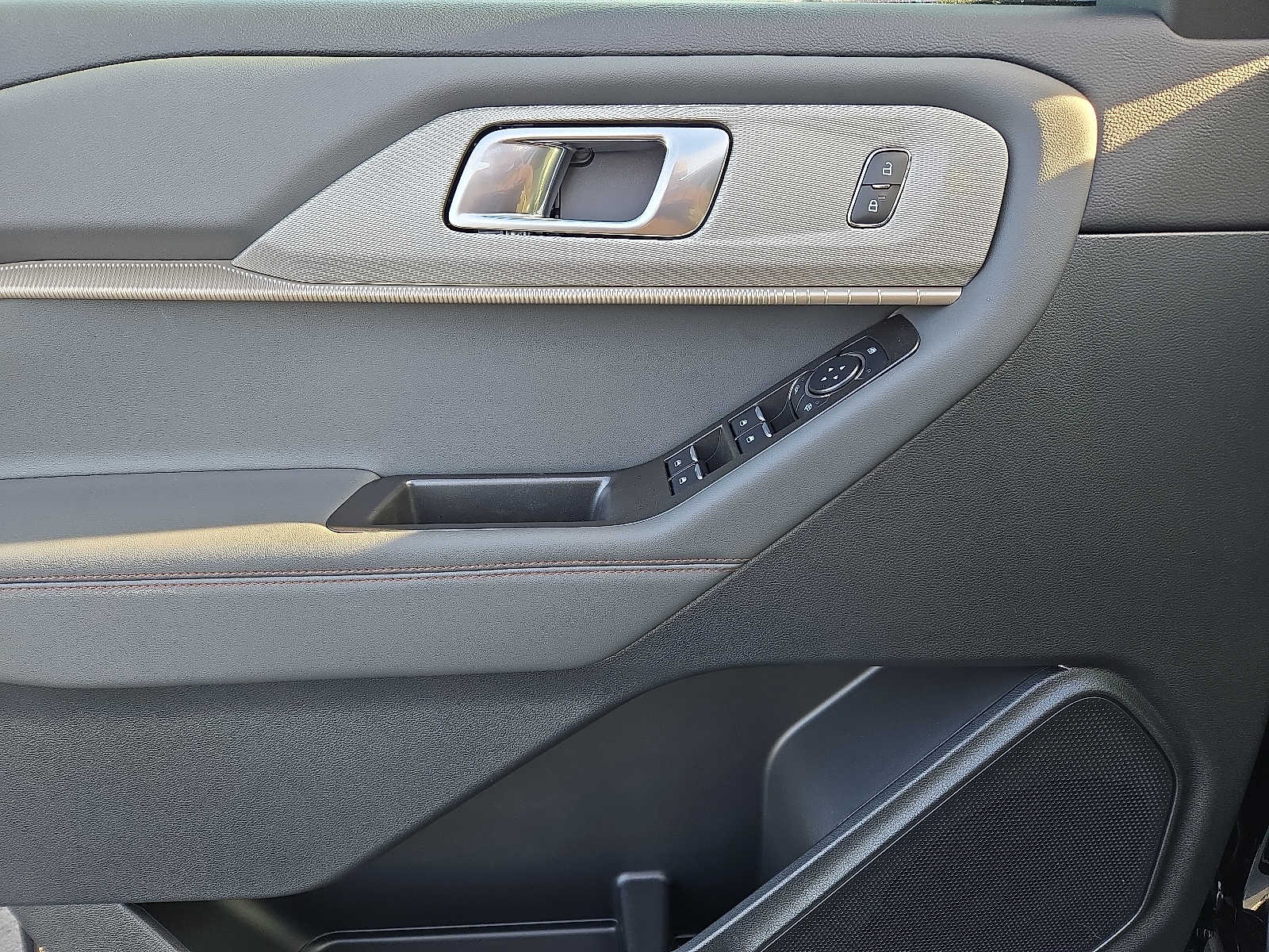 New 2026 Ford Explorer - photo 12
