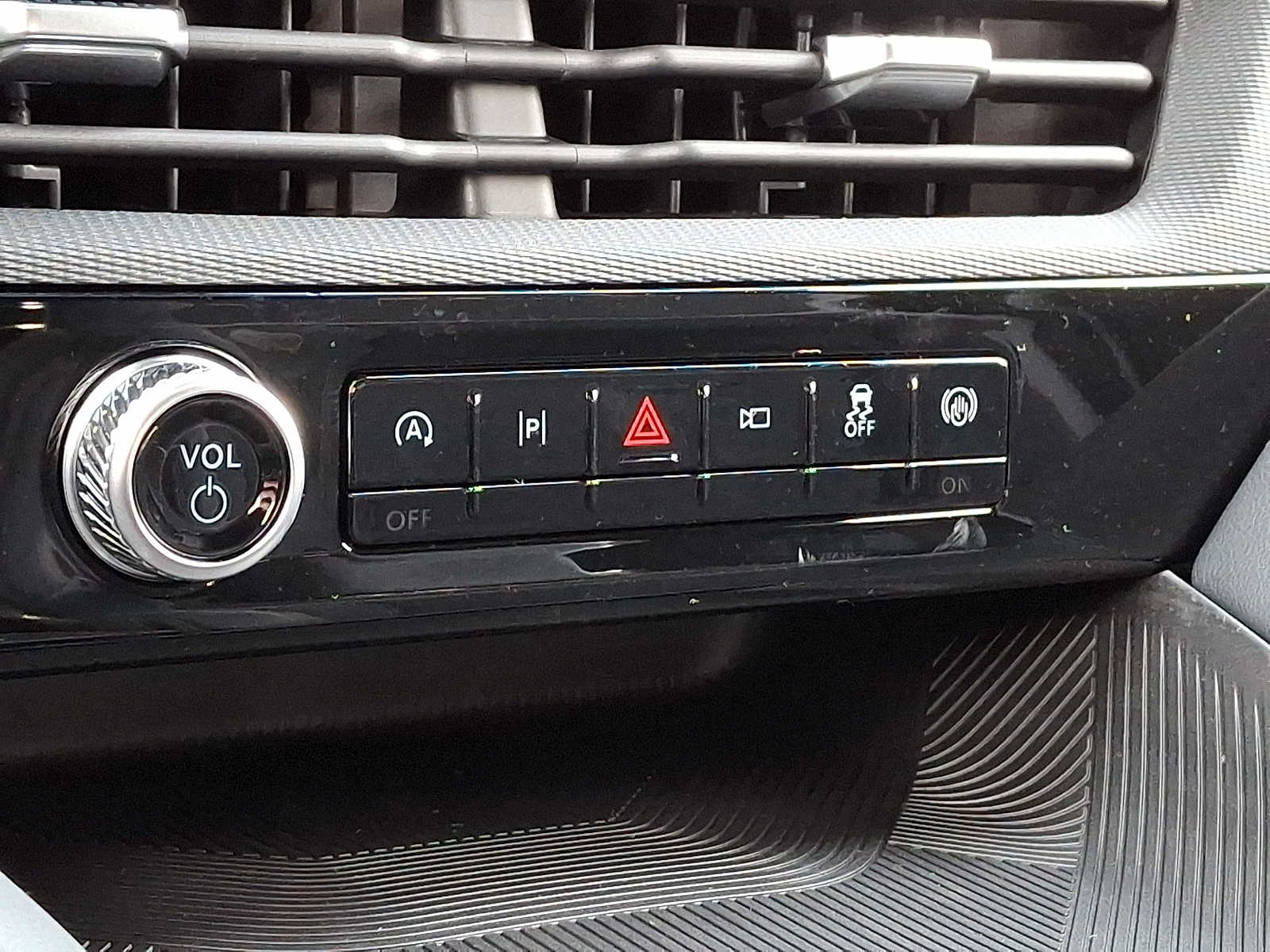 New 2026 Ford Explorer - photo 17