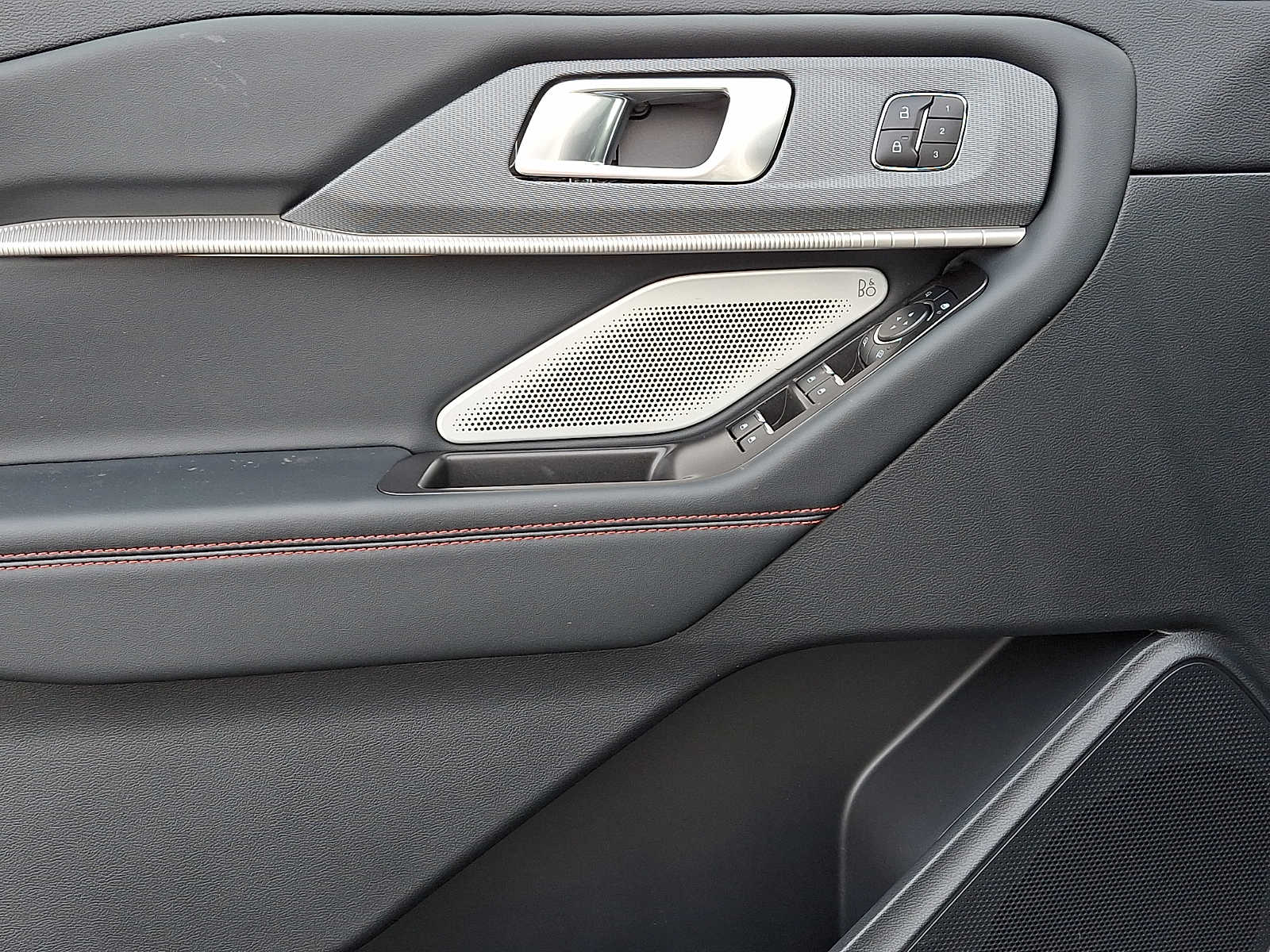 New 2026 Ford Explorer - photo 19