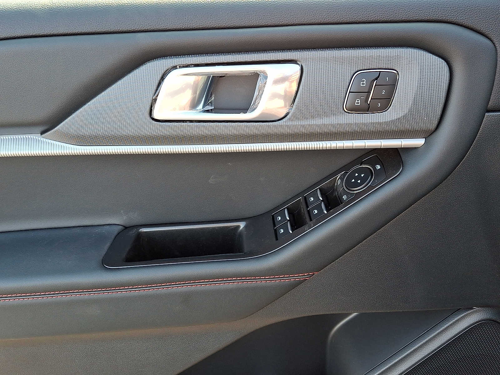 New 2026 Ford Explorer - photo 14