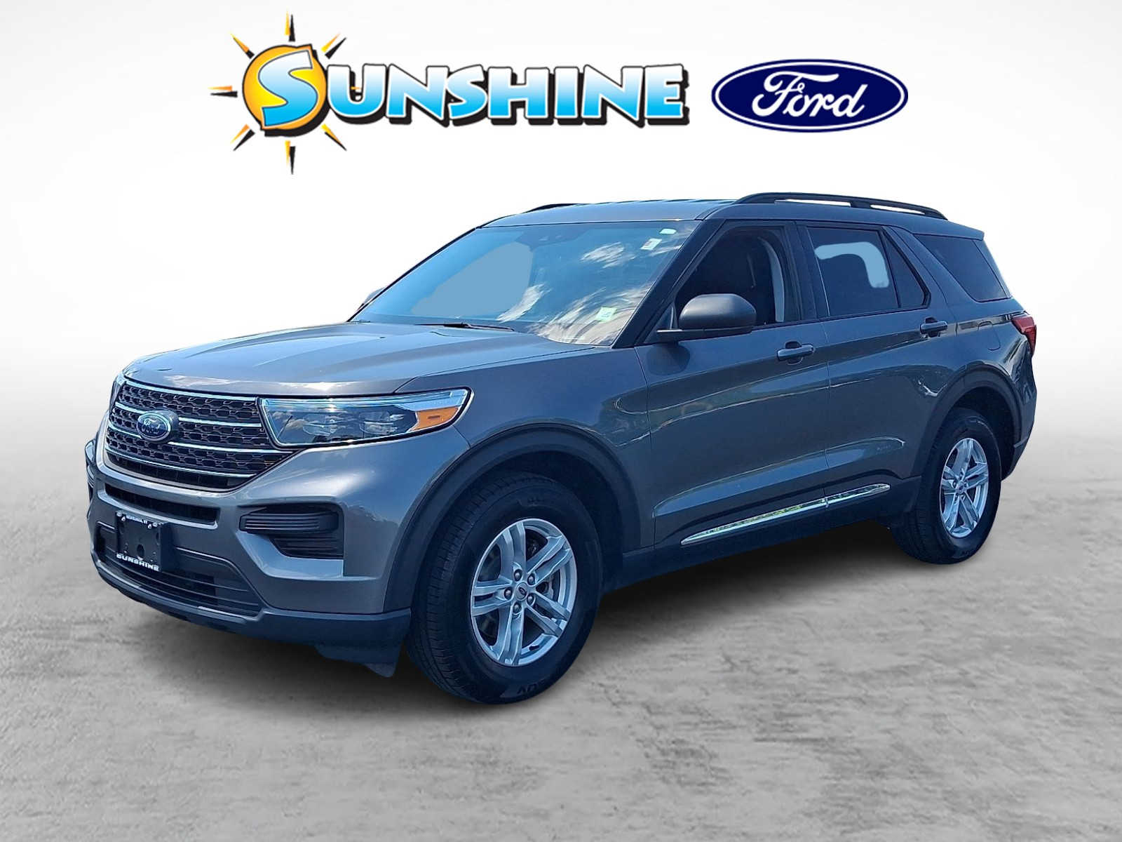 Used 2023 Ford Explorer - photo 2