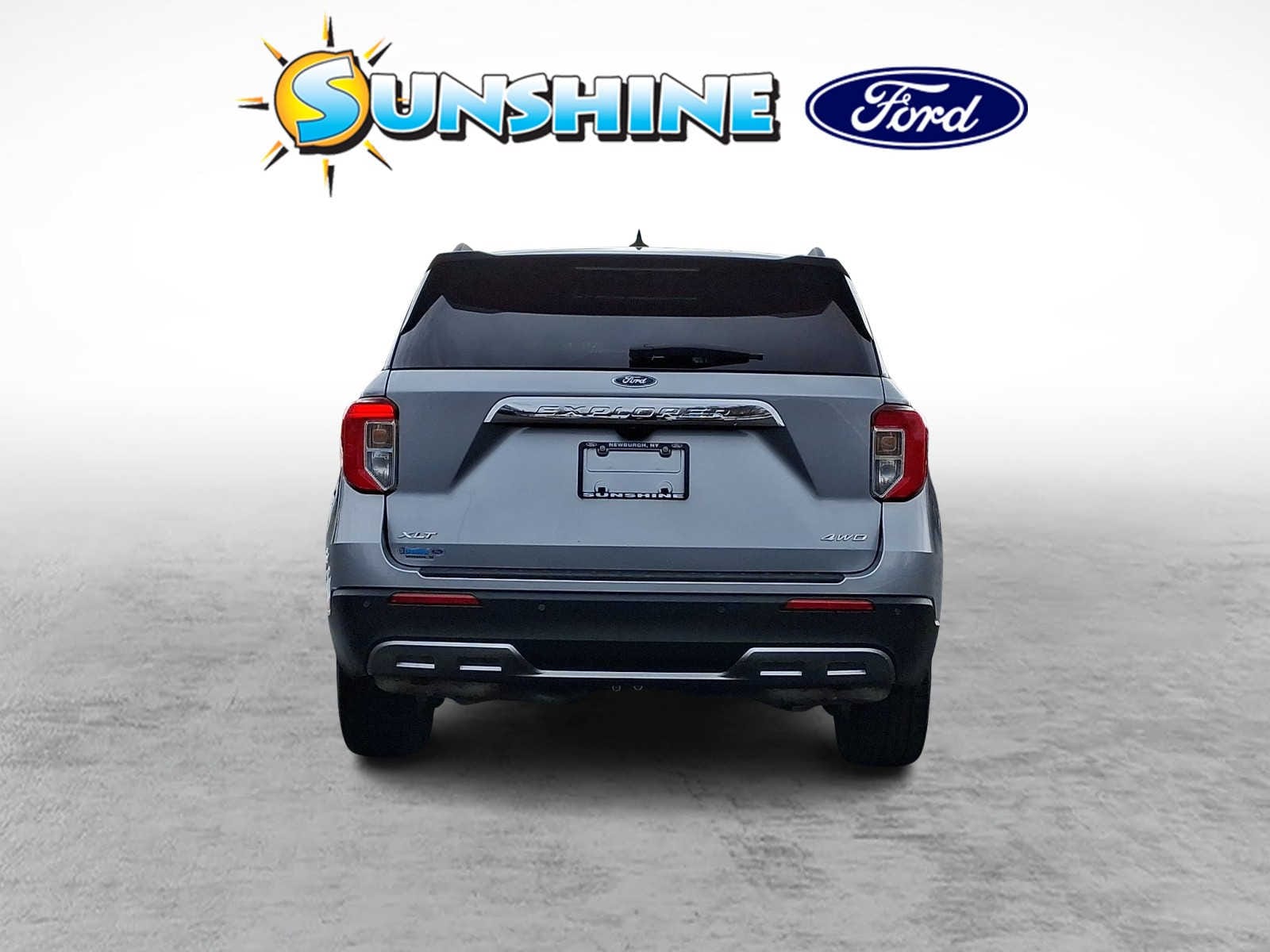 Used 2024 Ford Explorer - photo 8