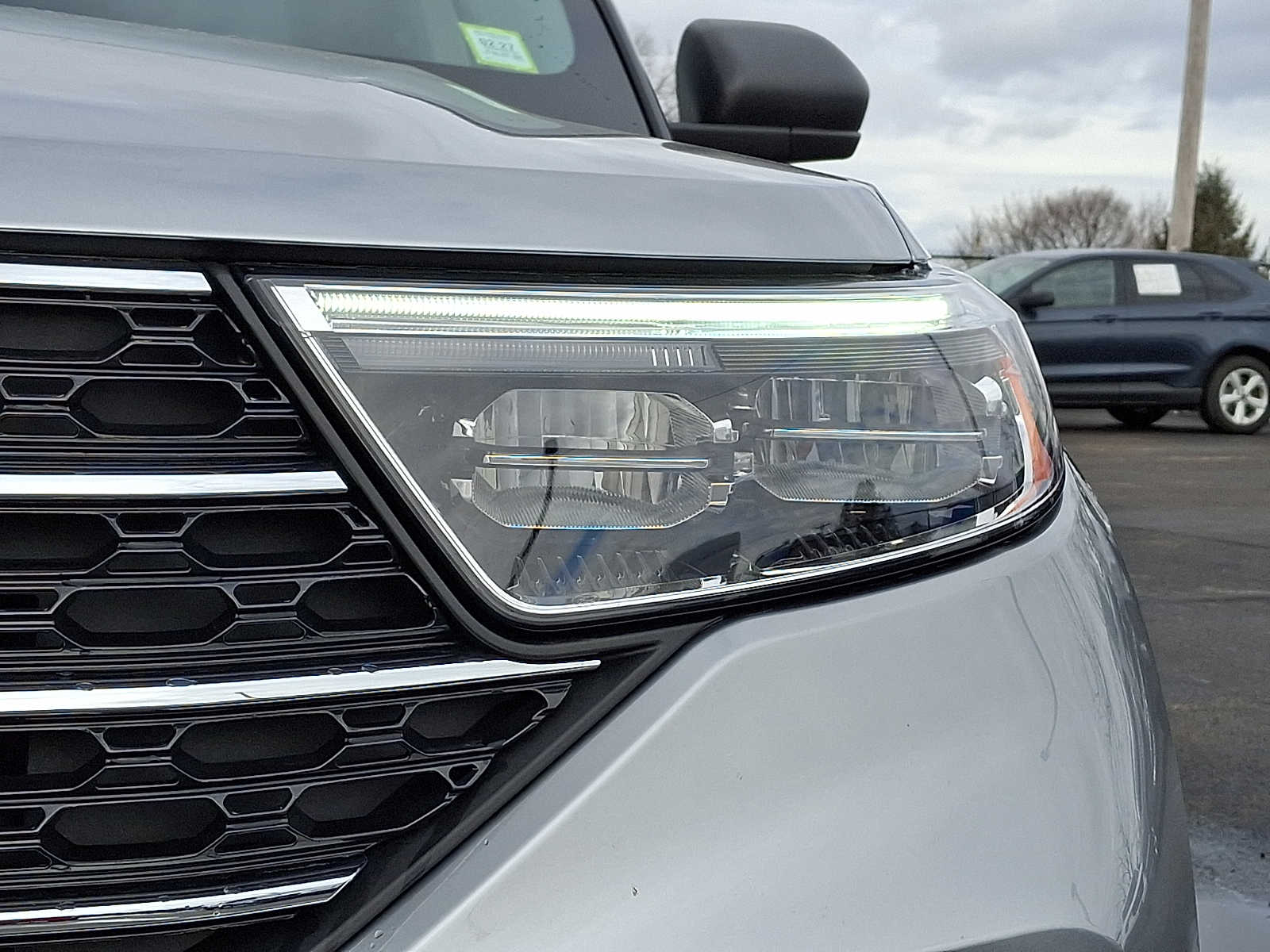 Used 2024 Ford Explorer - photo 11