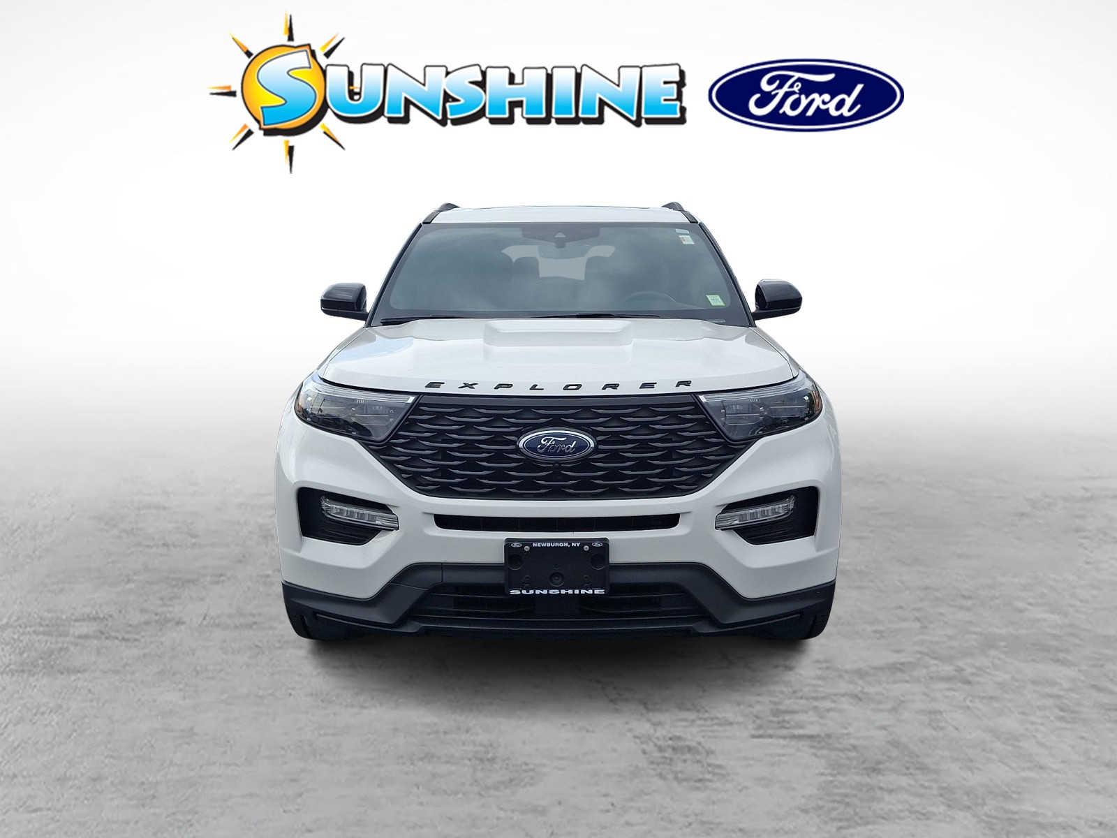 Used 2023 Ford Explorer - photo 2