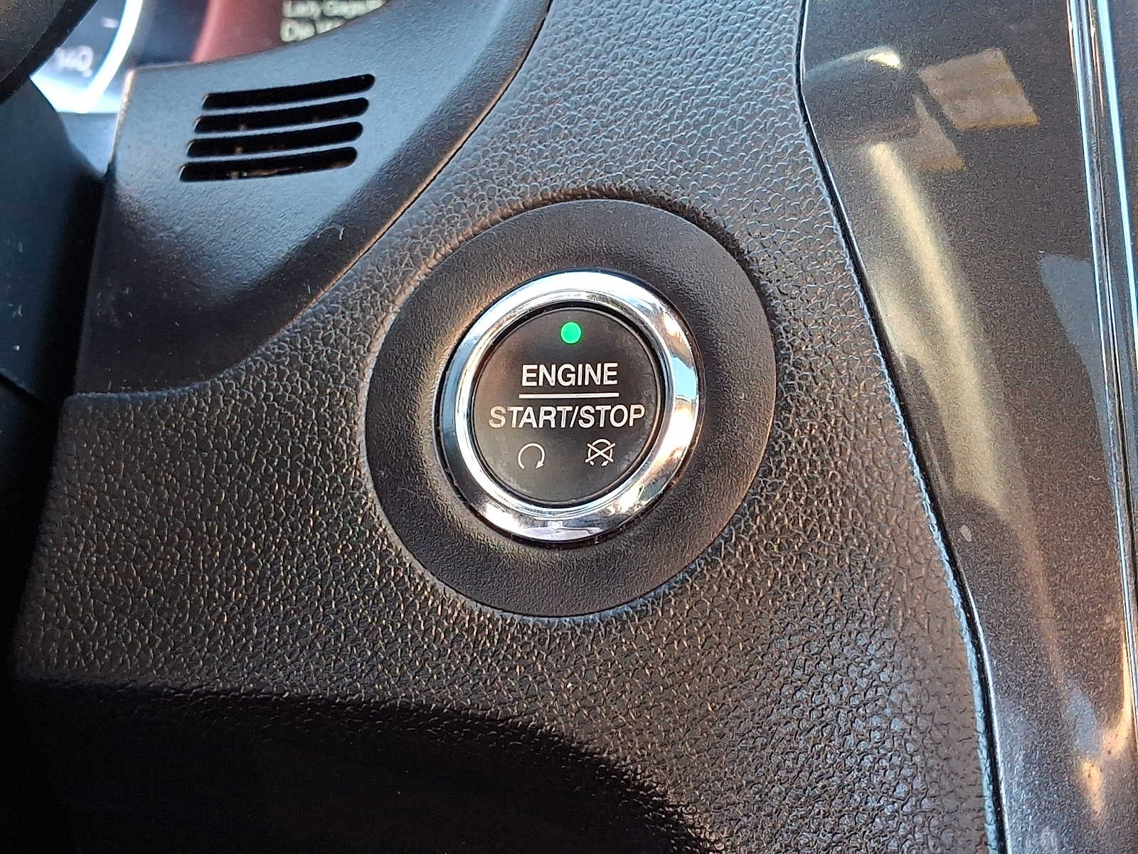 Used 2019 Ford Explorer - photo 27
