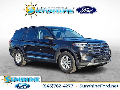 Used 2025 Ford Explorer - photo 1