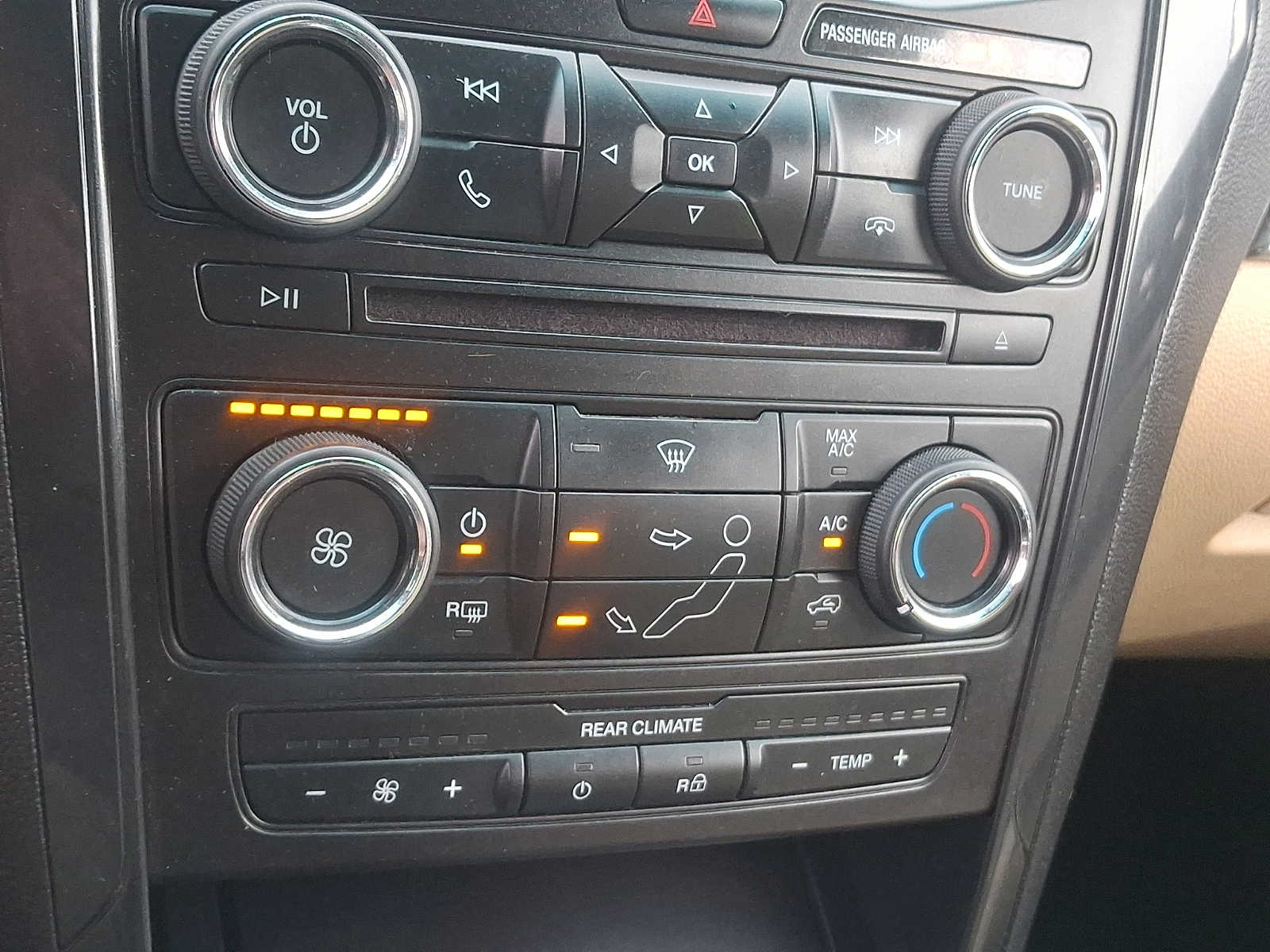 Used 2017 Ford Explorer - photo 18