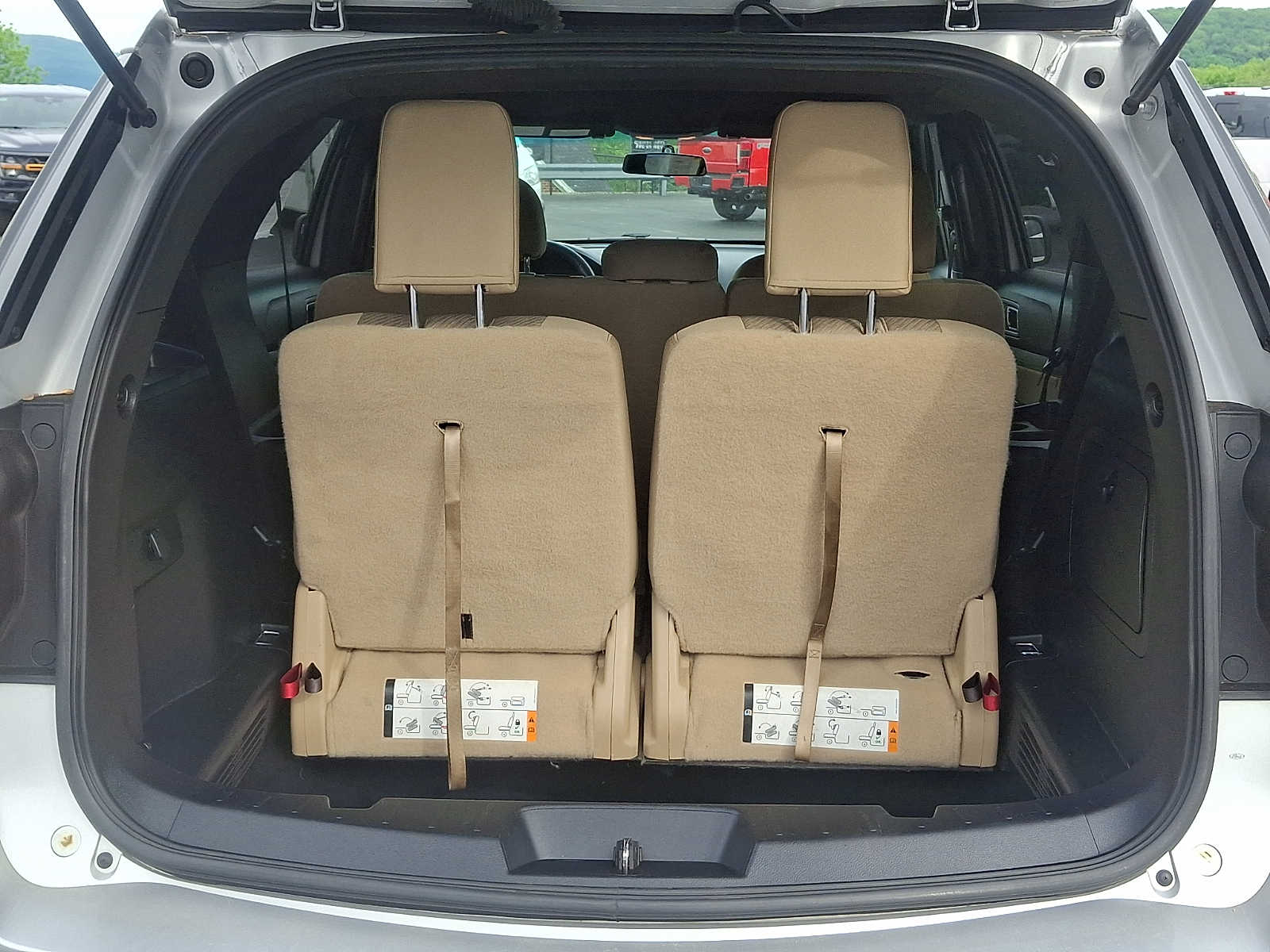 Used 2017 Ford Explorer - photo 28