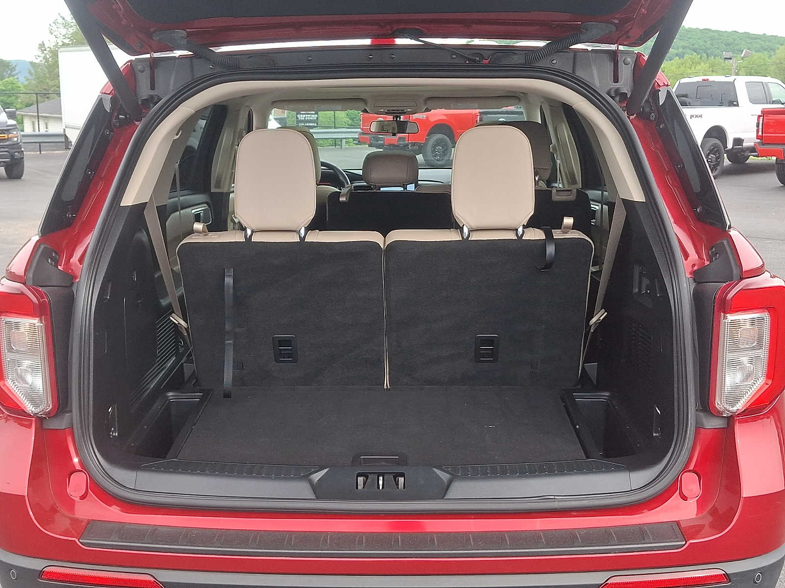 Used 2020 Ford Explorer - photo 30