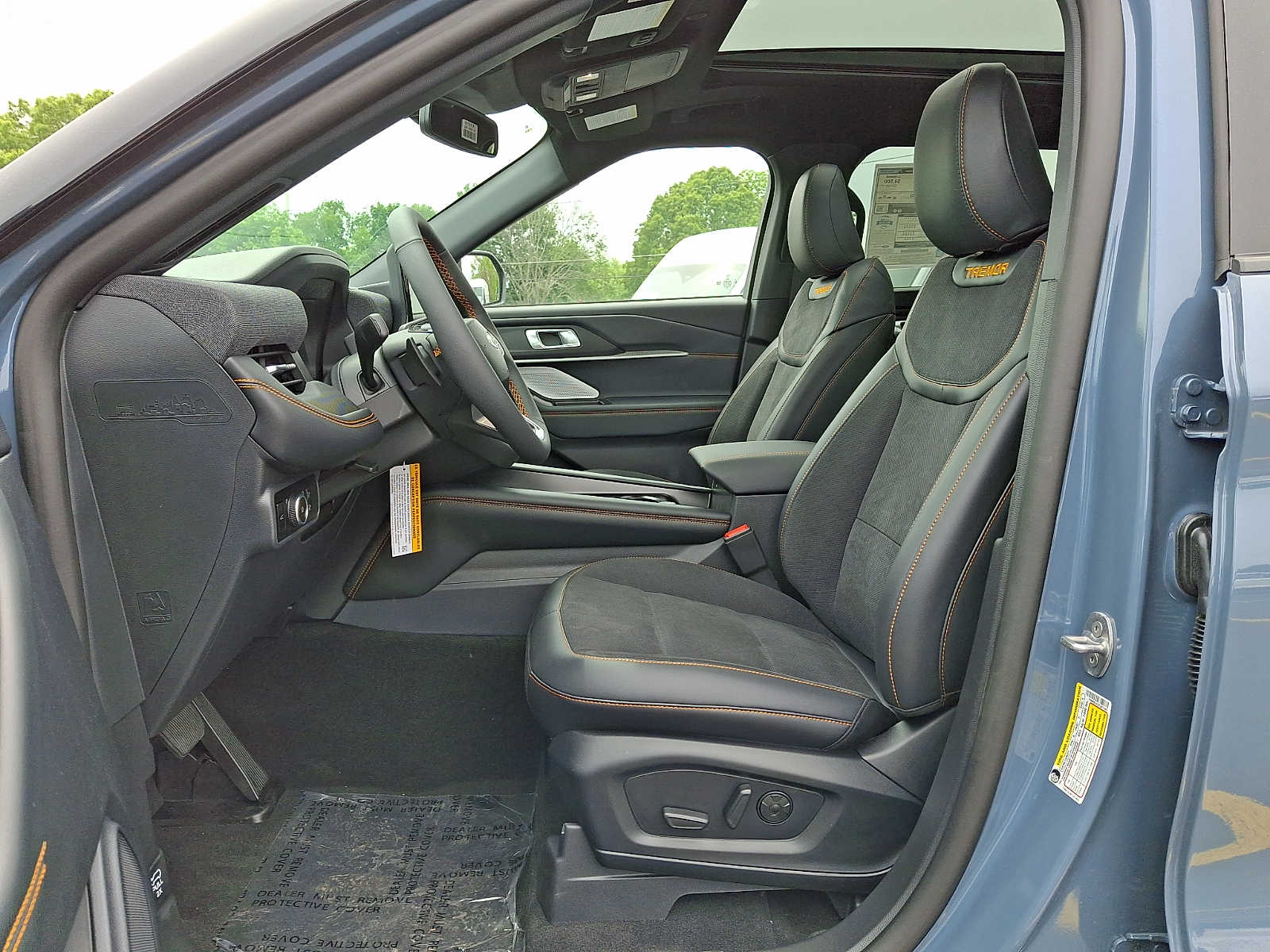 New 2026 Ford Explorer - photo 2
